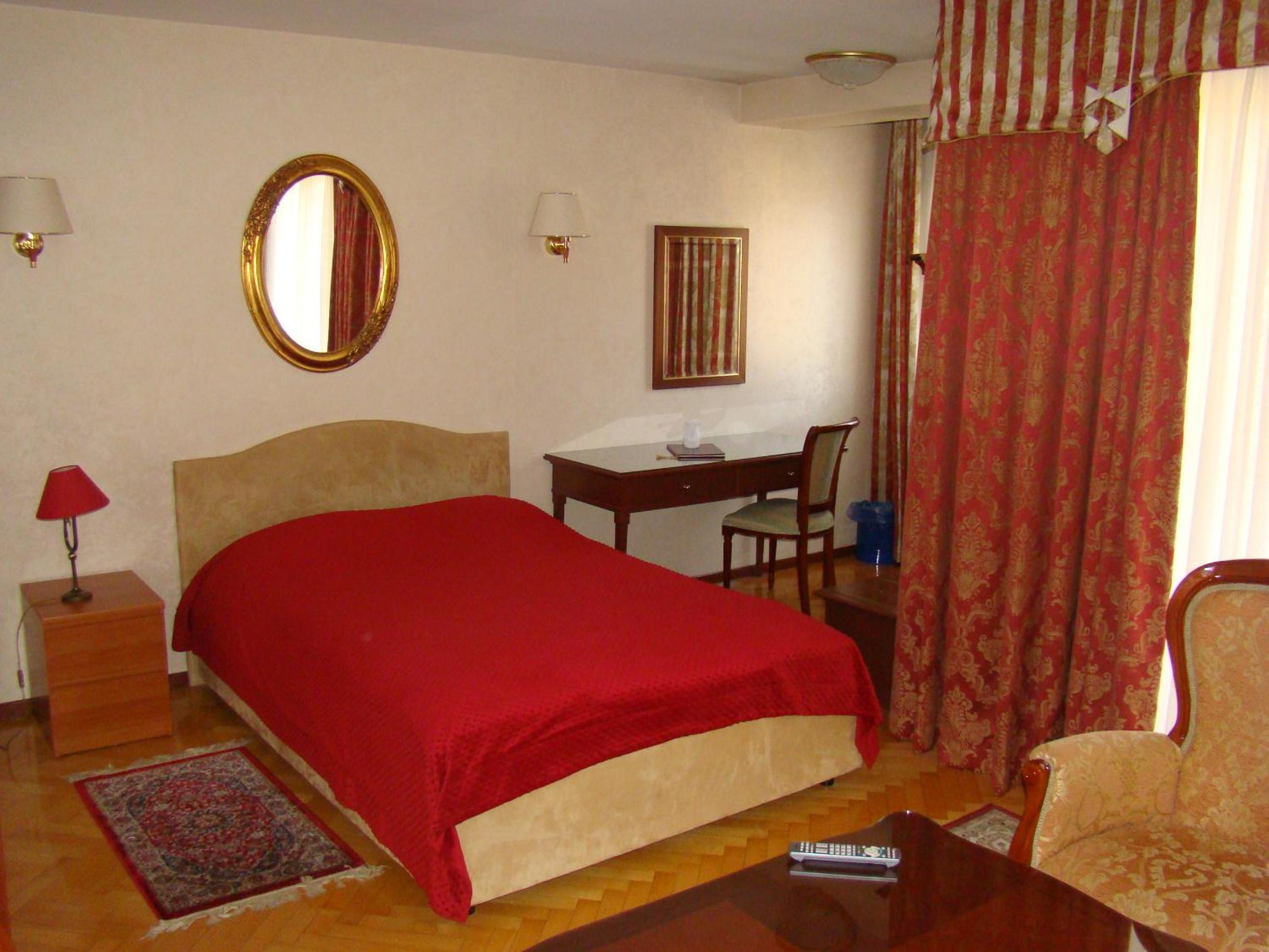 Double Room with Balcony photo 3