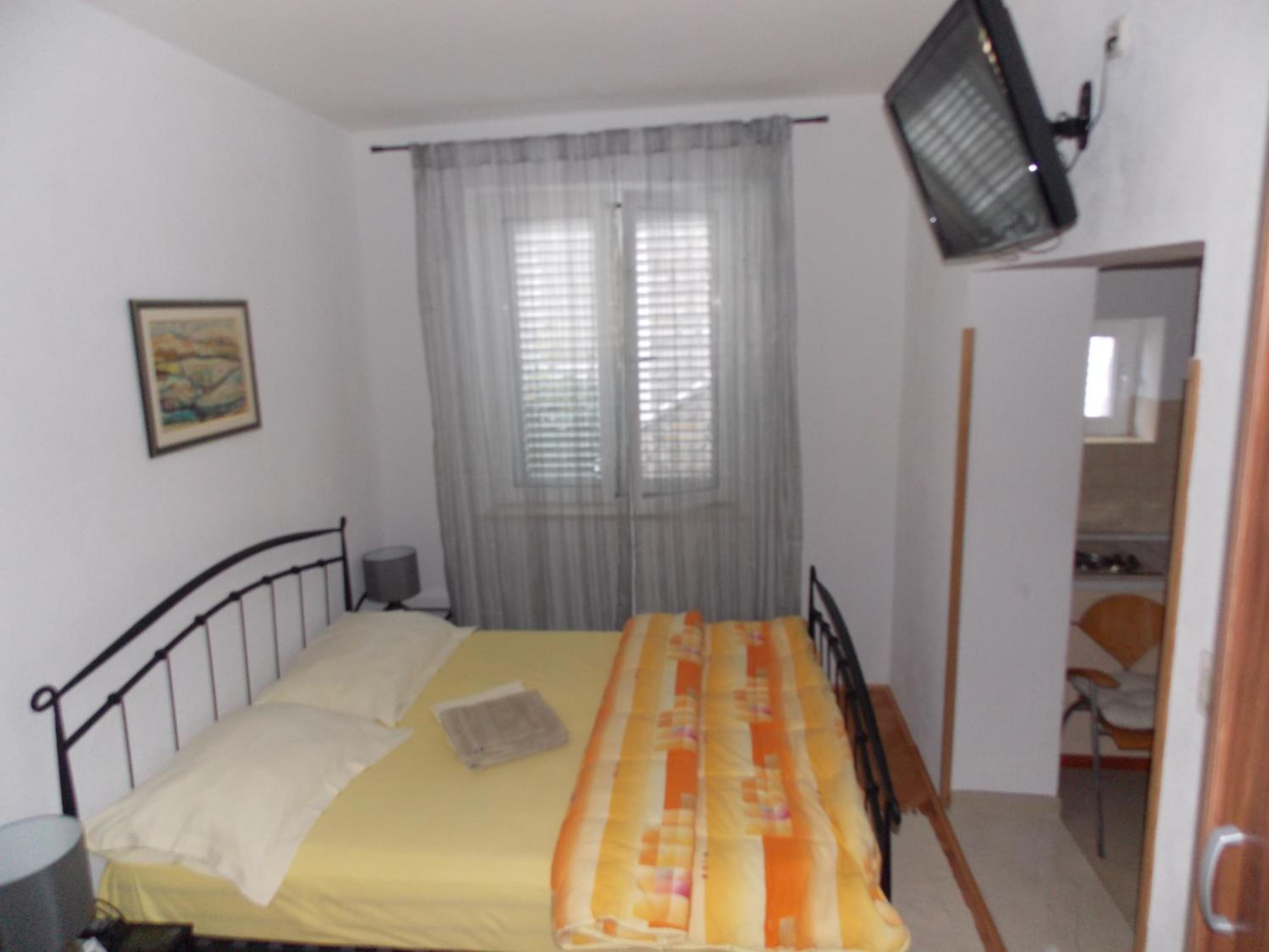 Double Room With Private Bathroom