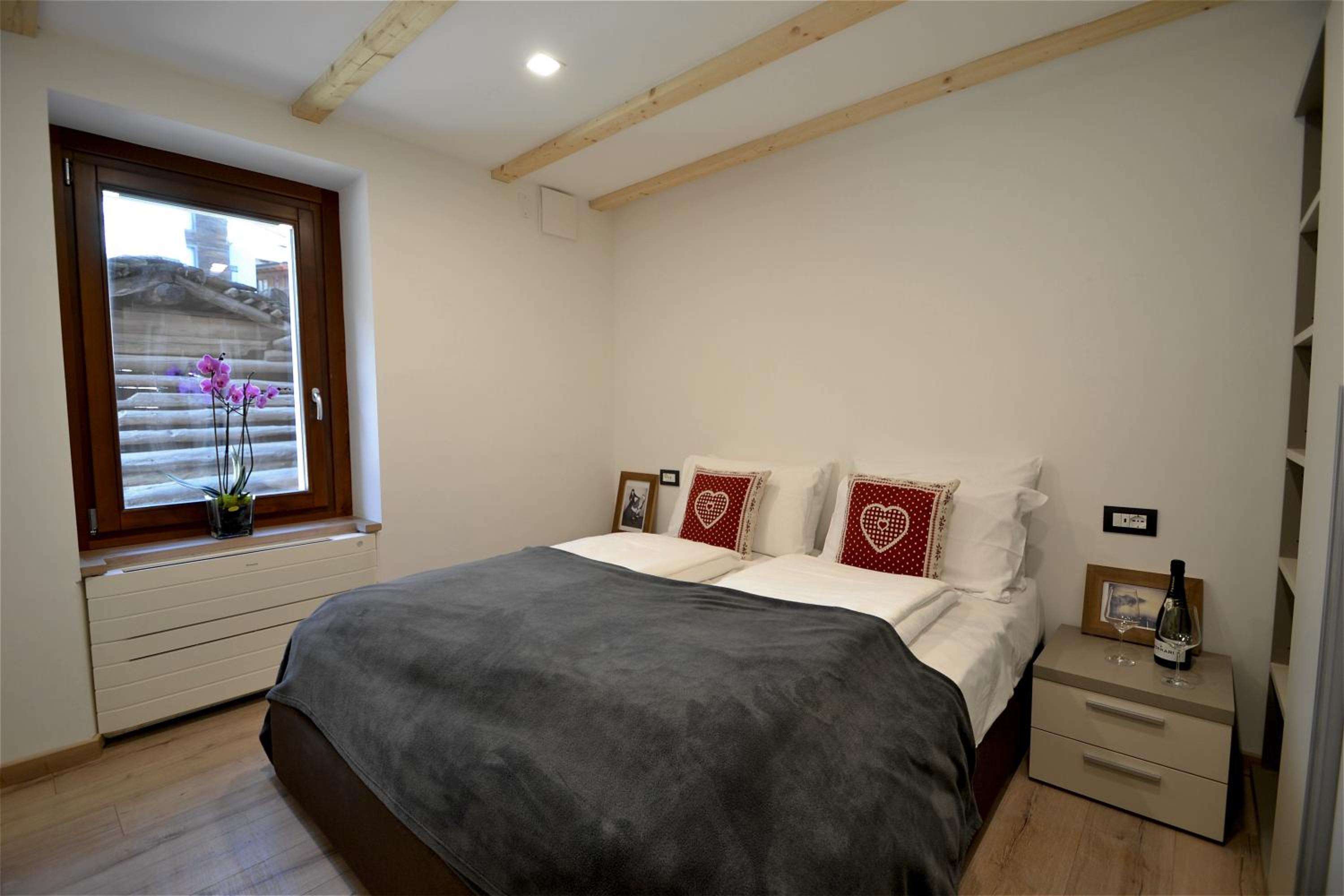 Apartment with Balcony