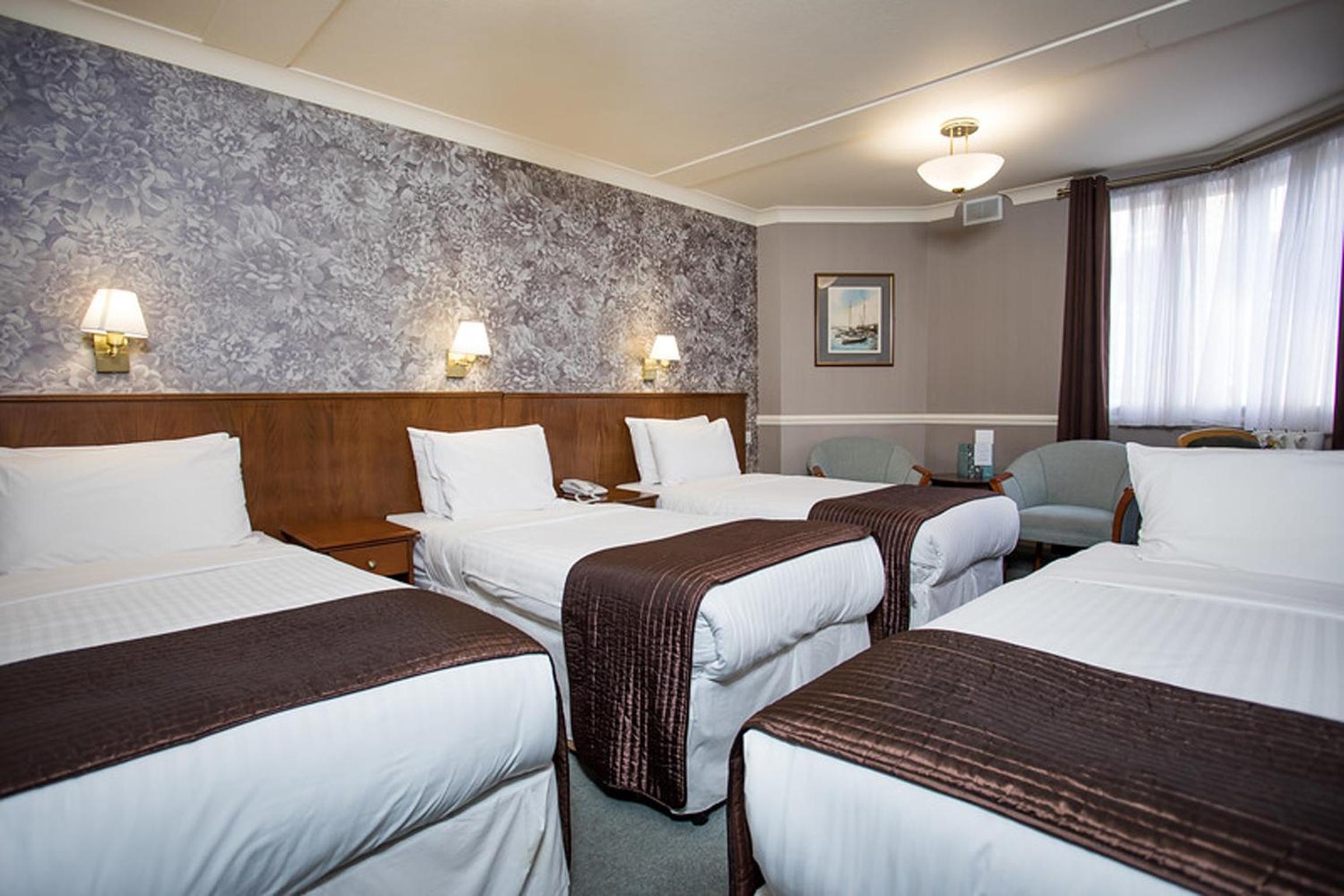 Quadruple Room photo 2