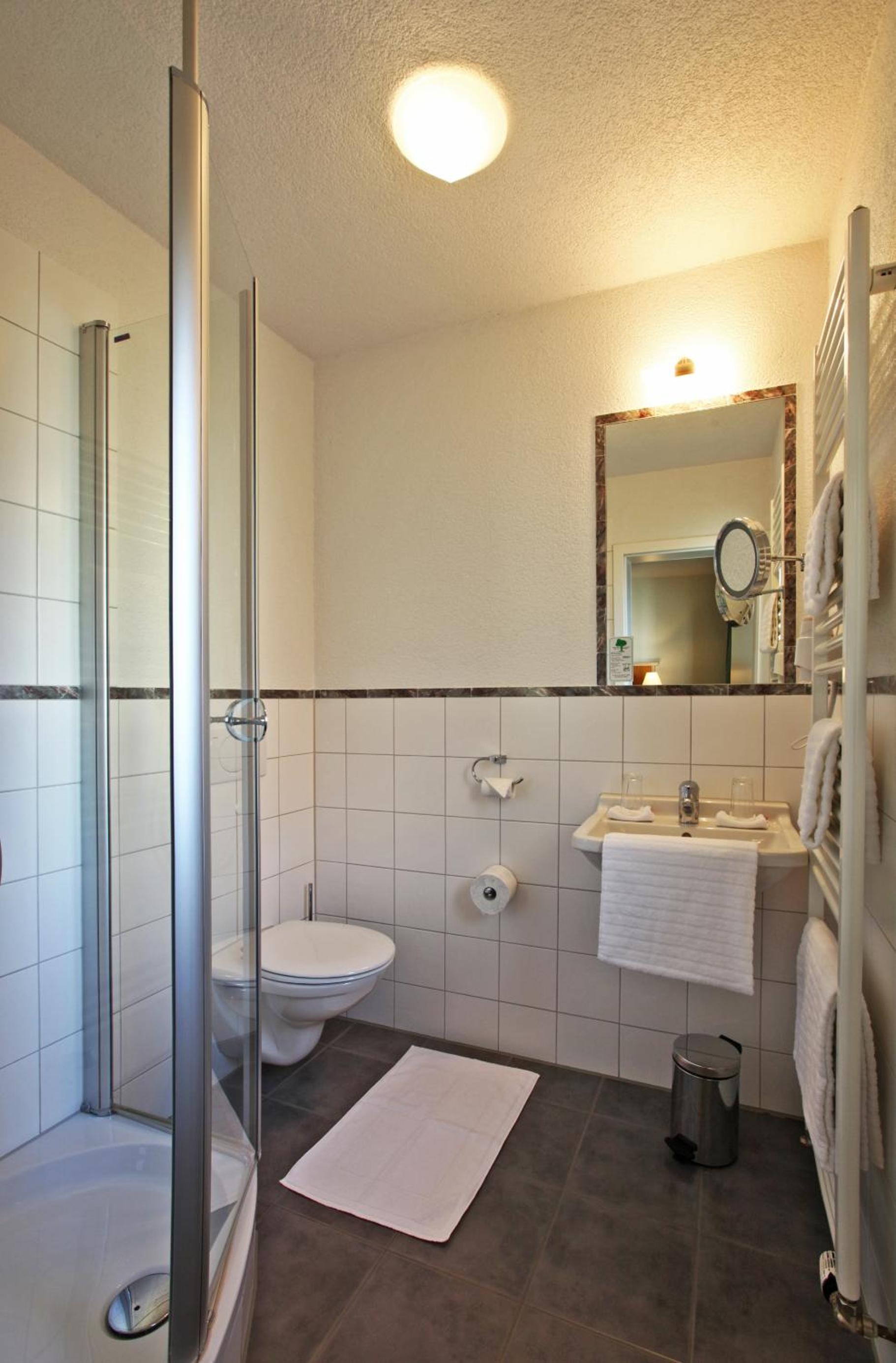 Standard Double Room - Photo 4