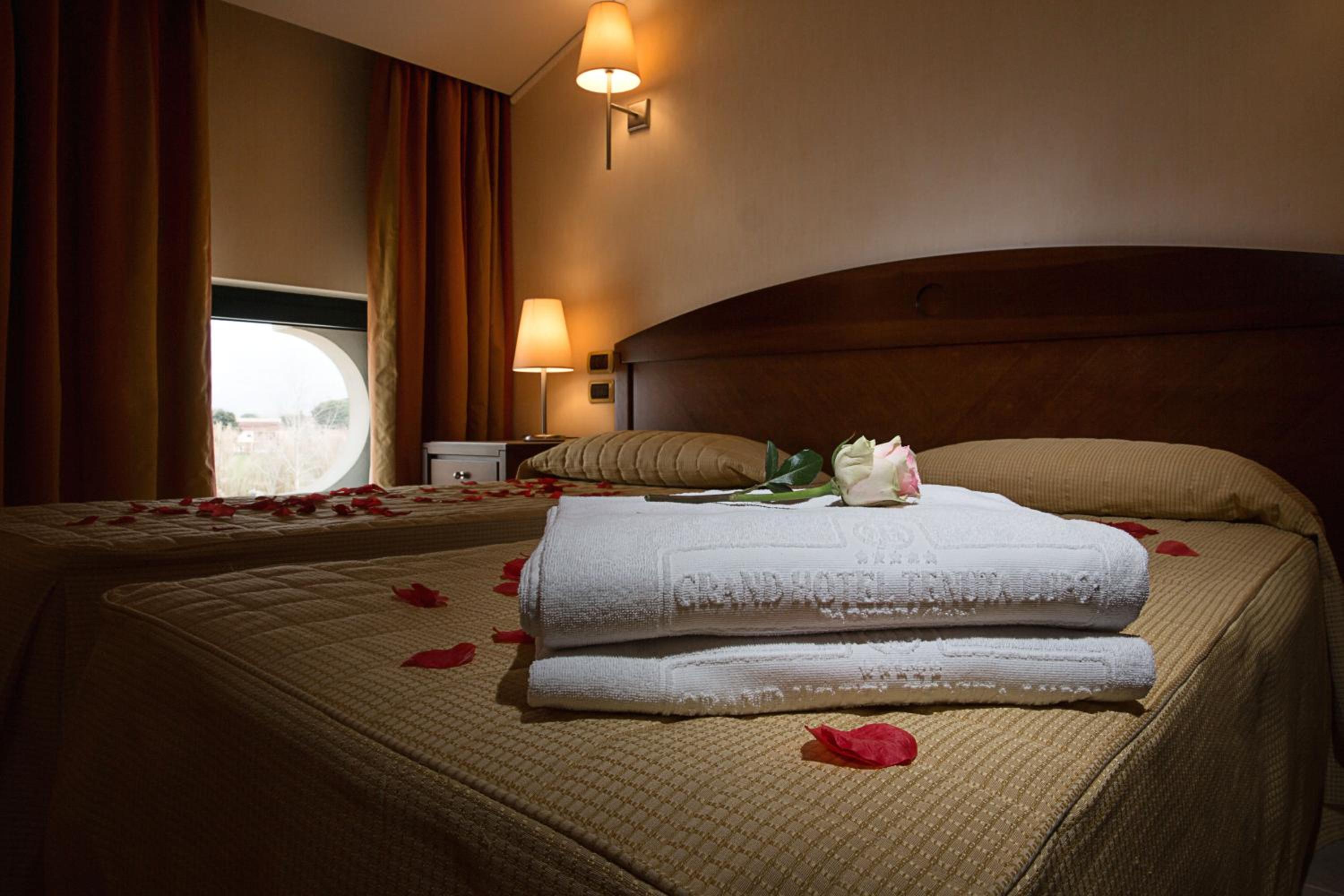 Standard Double Or Twin Room photo 2