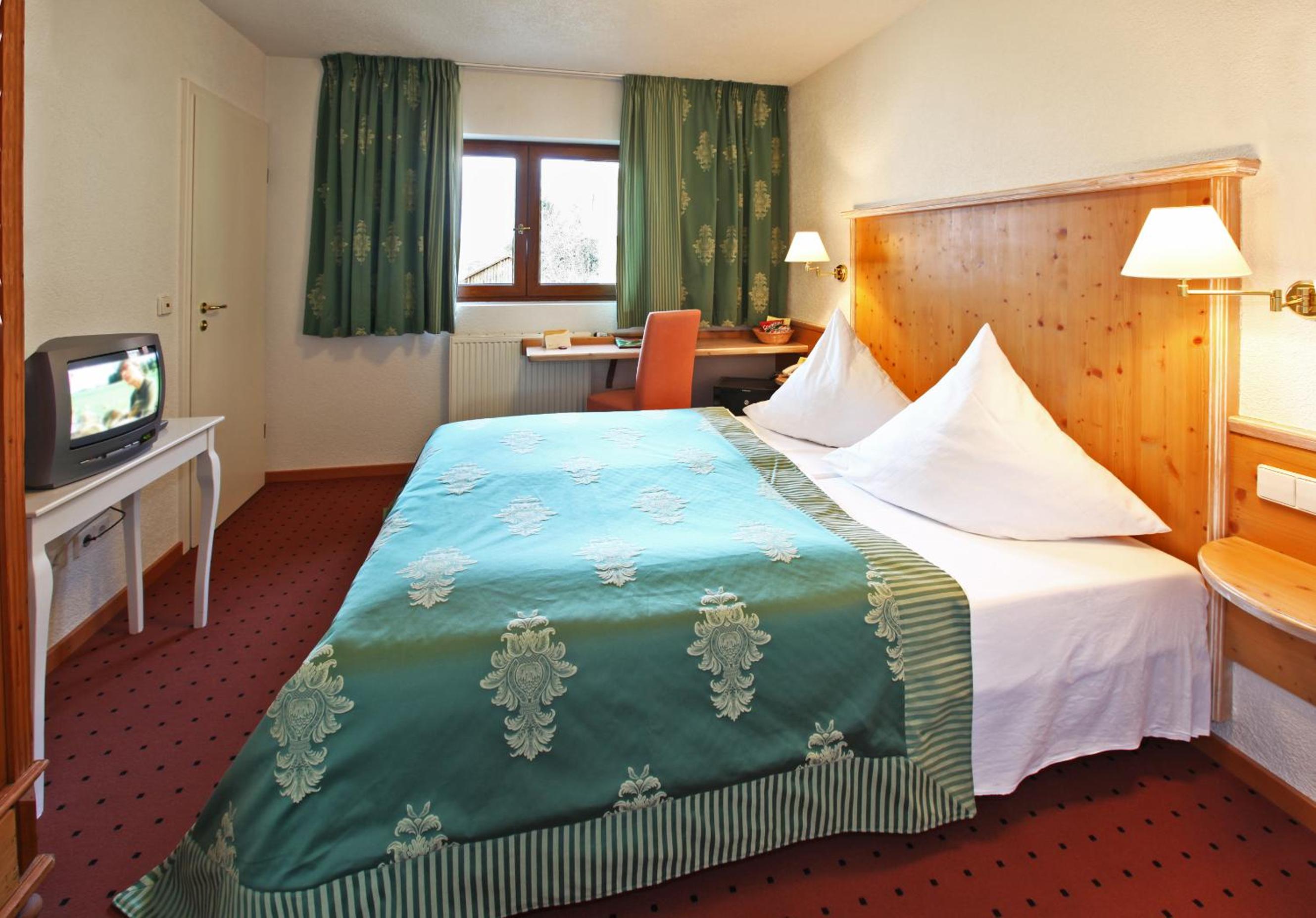 Standard Double Room - Photo 1