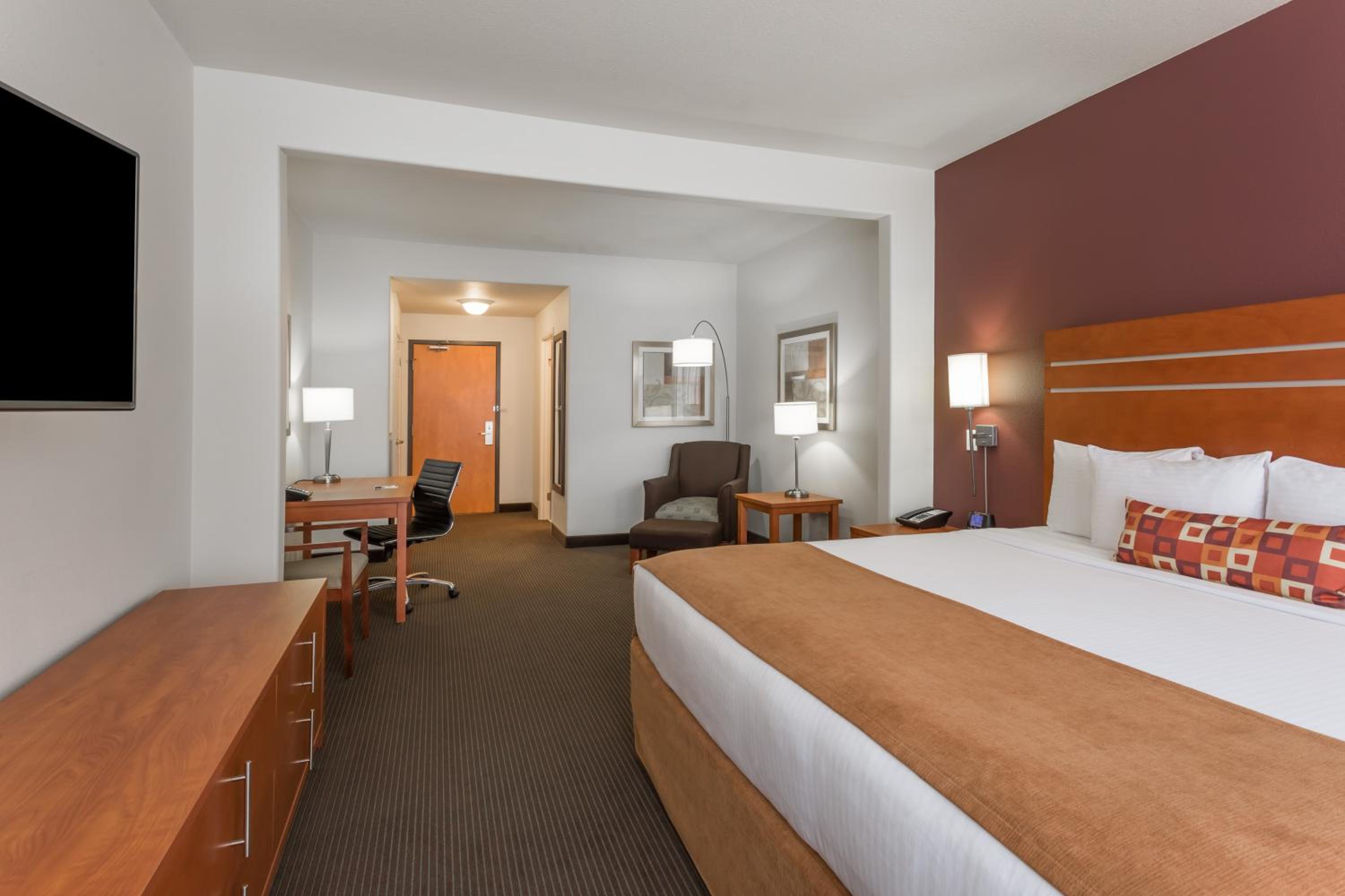 Accessible Room, Queen Bed, Non Smoking - Photo 1