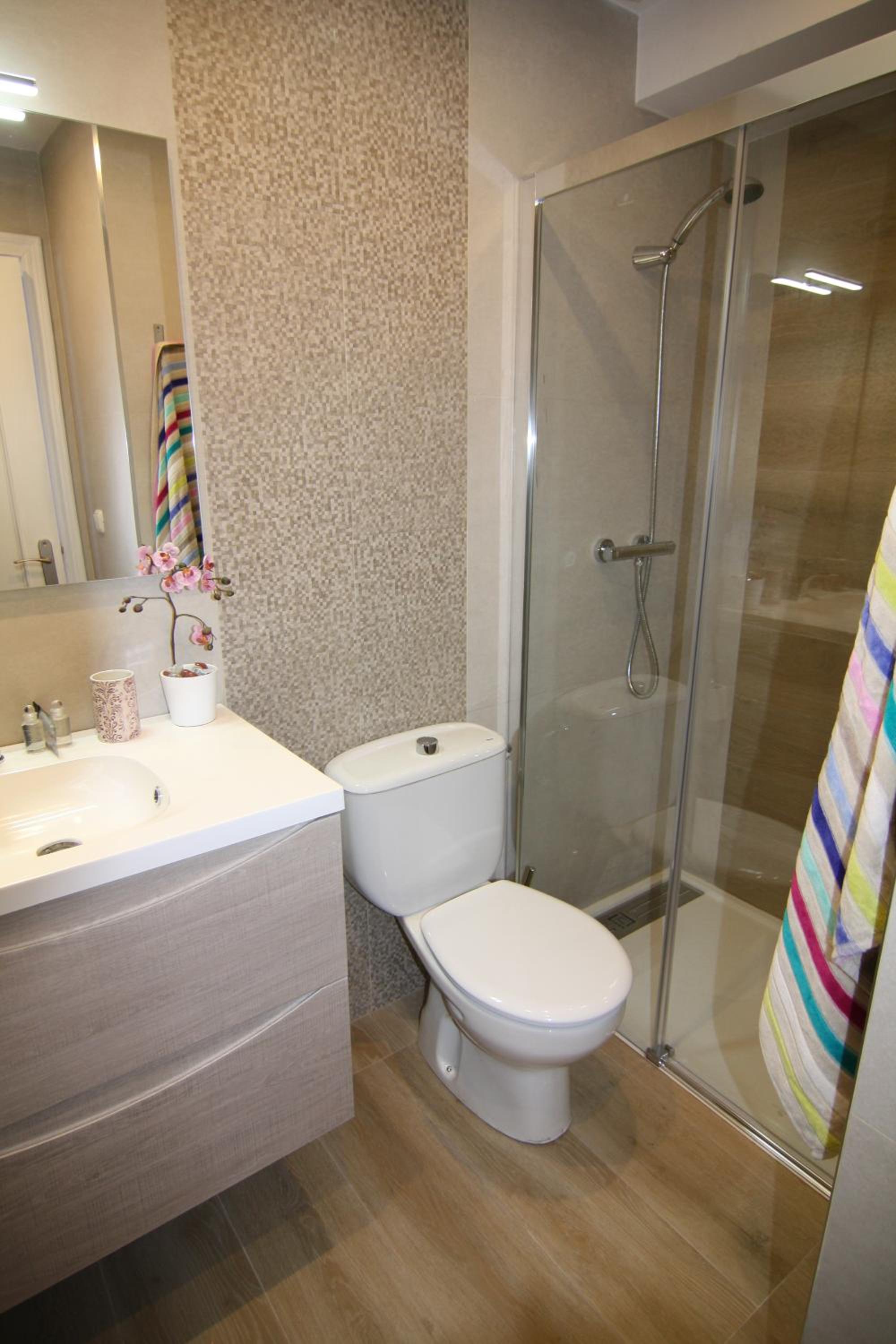 Double Room - Photo 6