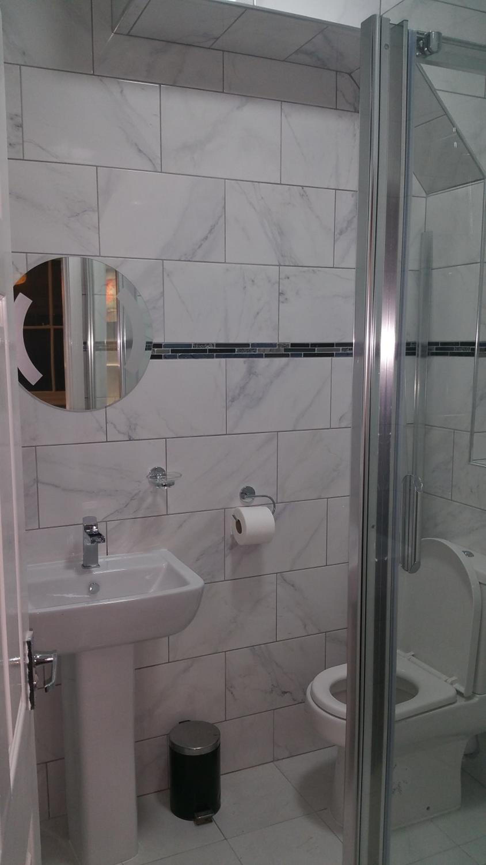 Double Room with Private Bathroom photo 3