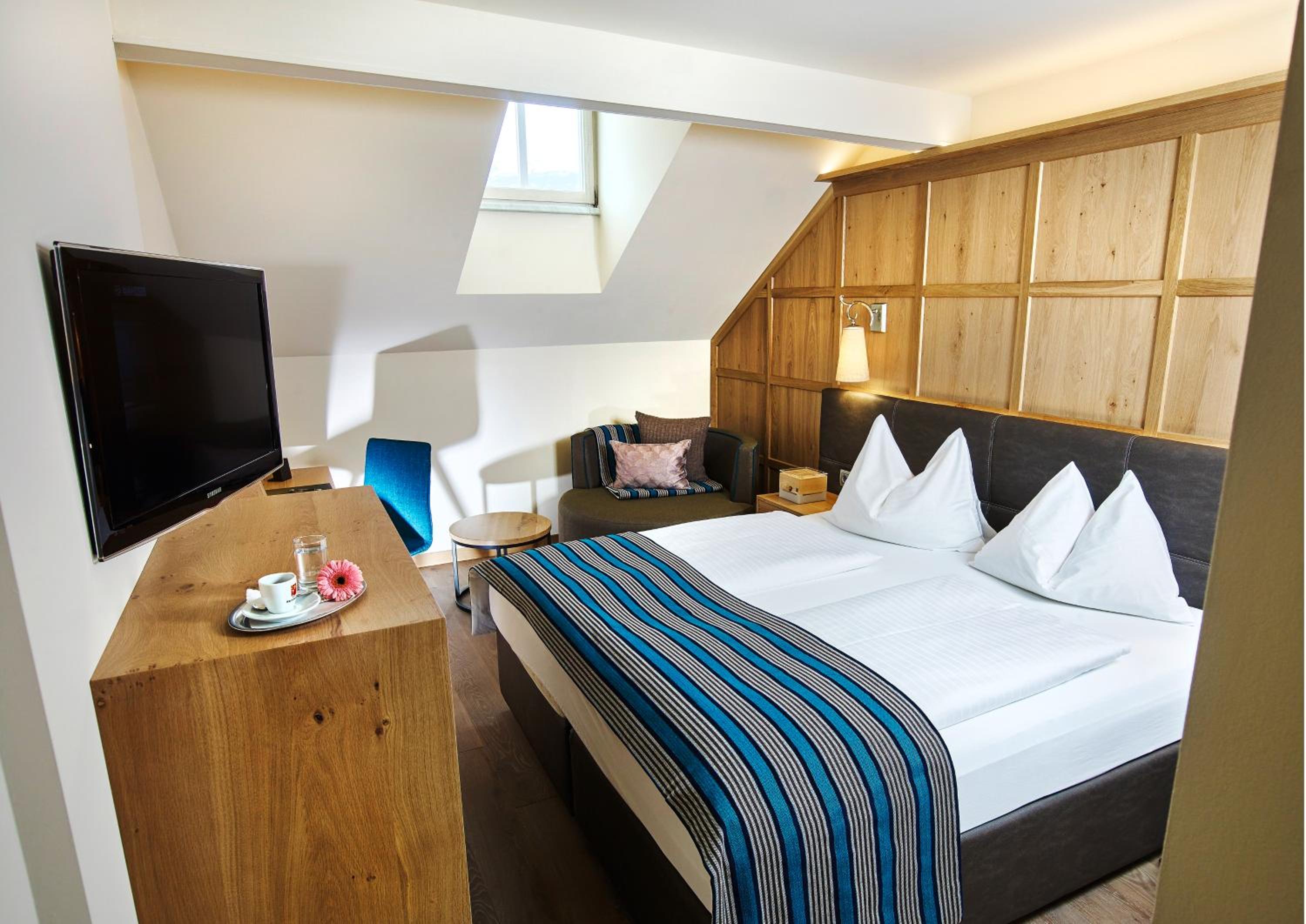 Double Room Mansarde Altstadt