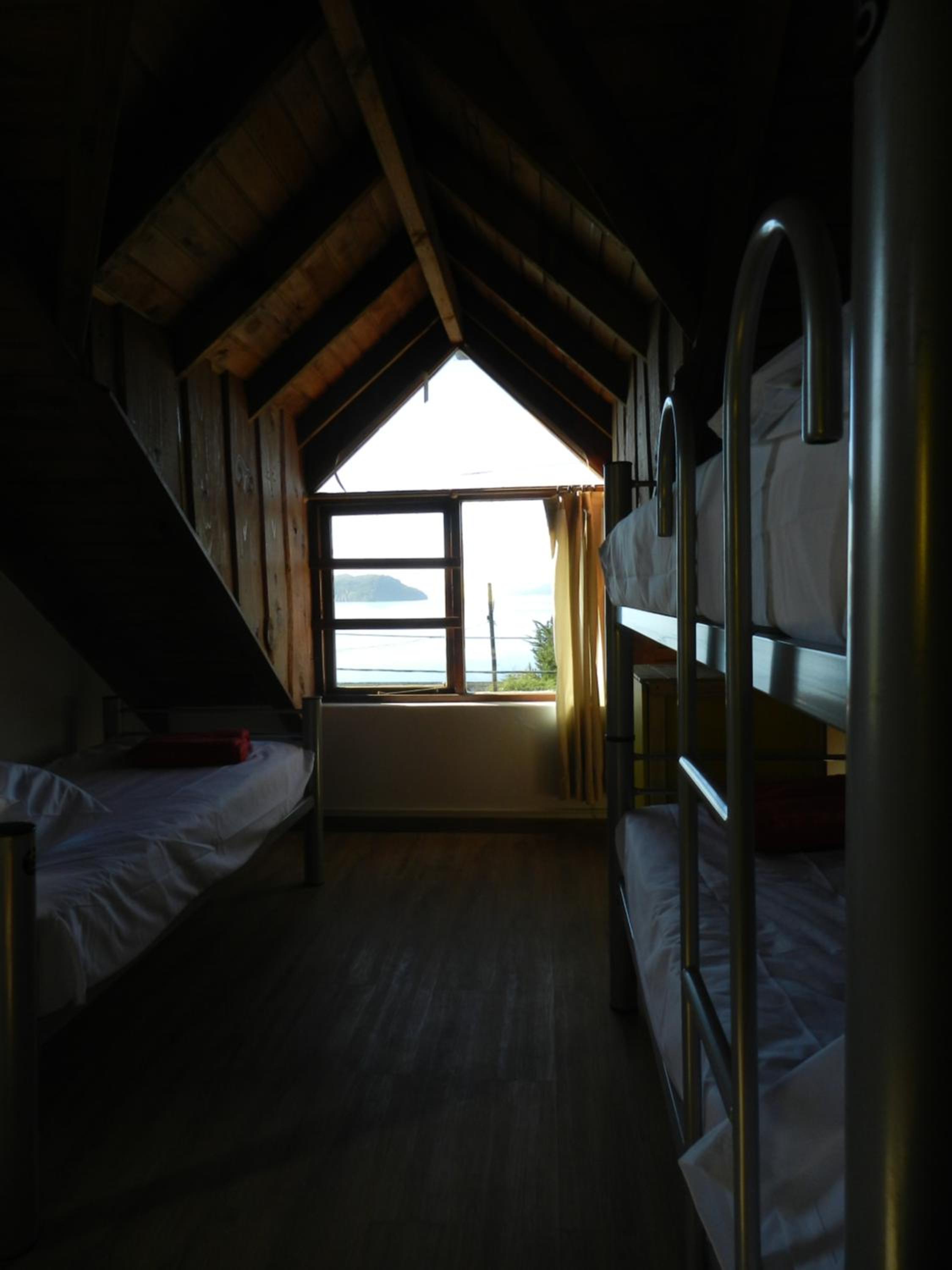 Bed in 4-Bed Mixed Dormitory Room photo 1