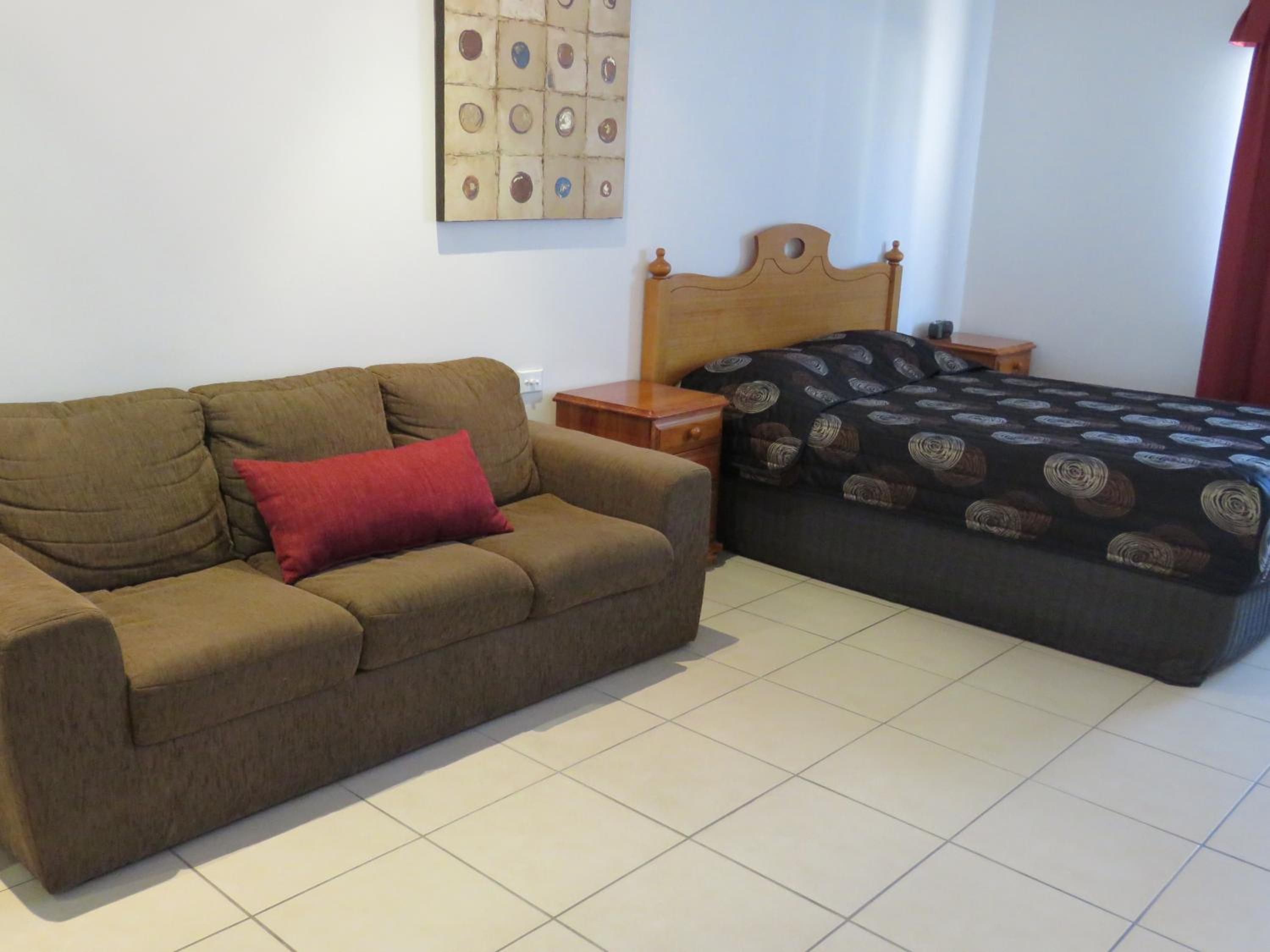 Queen Room photo 1