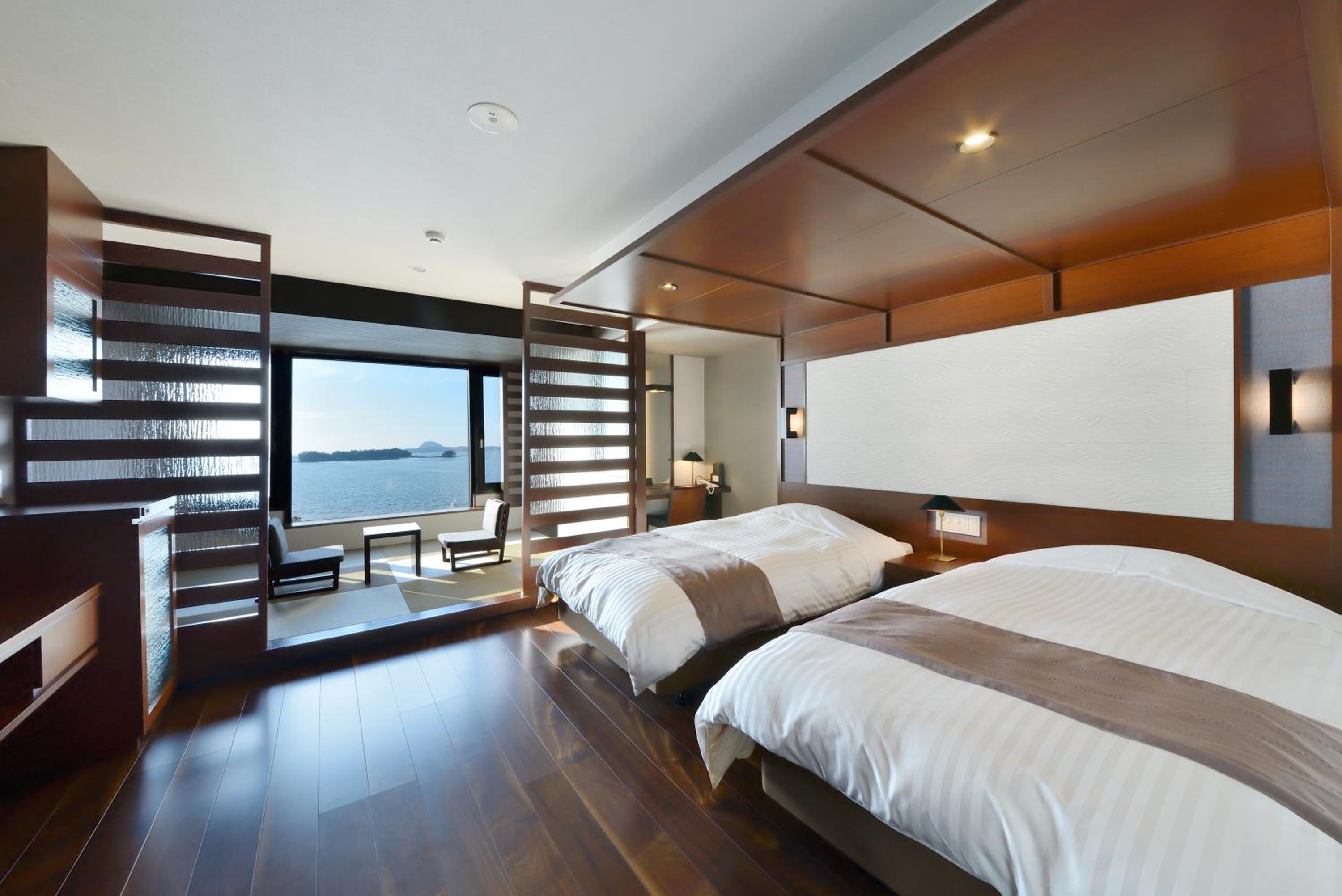 Standard Room With Tatami Area And Shower