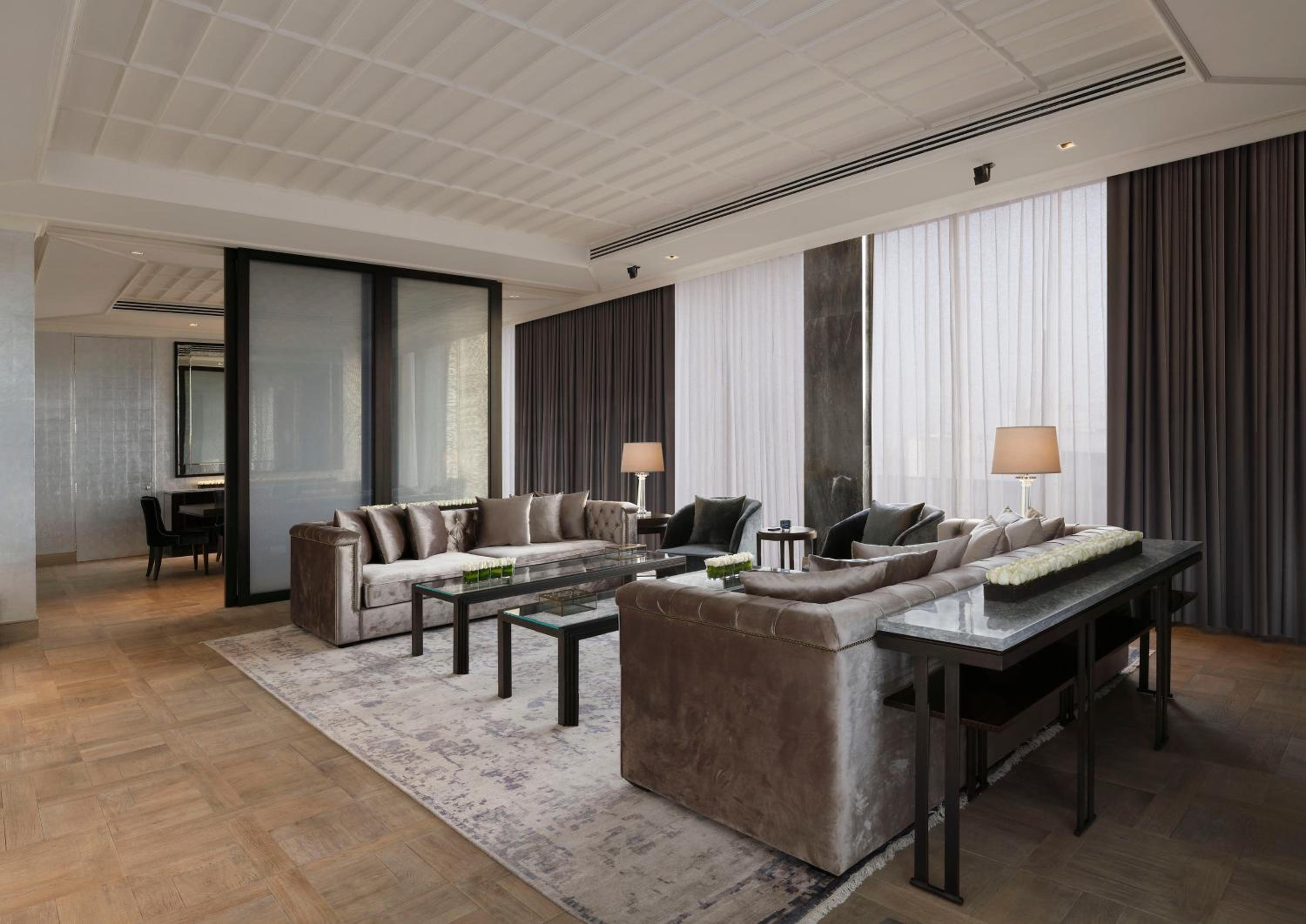 Roseate Suite with Hi-Tea & Club Lounge Access, 15% Dis on Laundry & 20% Dis on Spa, 2 way Airport Transfer, Late Check-out till 1 PM, 30 minute Spa, 4 pc Laundry per room per day, Comp Extra Bed, Personalized Butler Service 24 hours