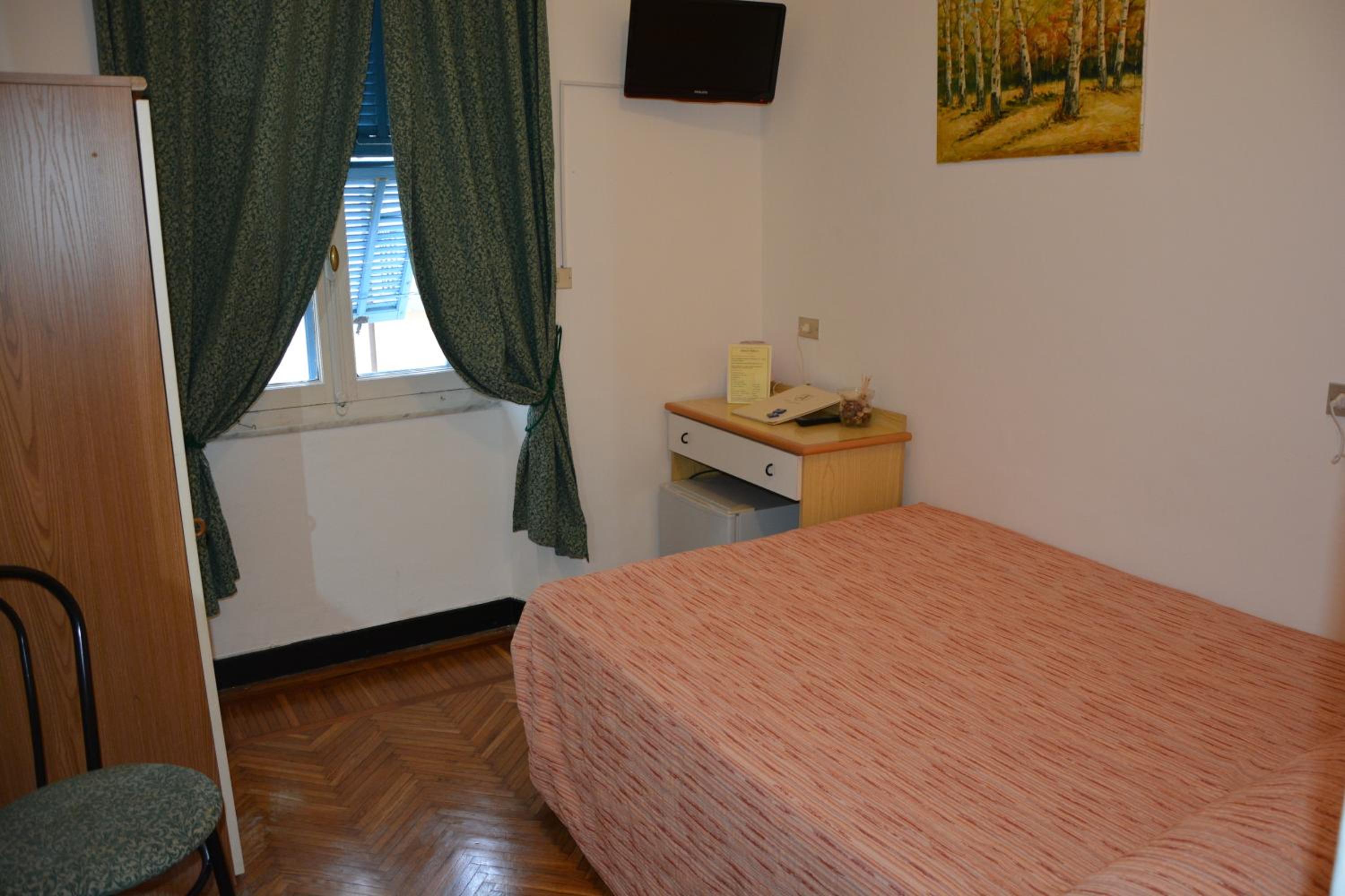 Single Room with Private Bathroom