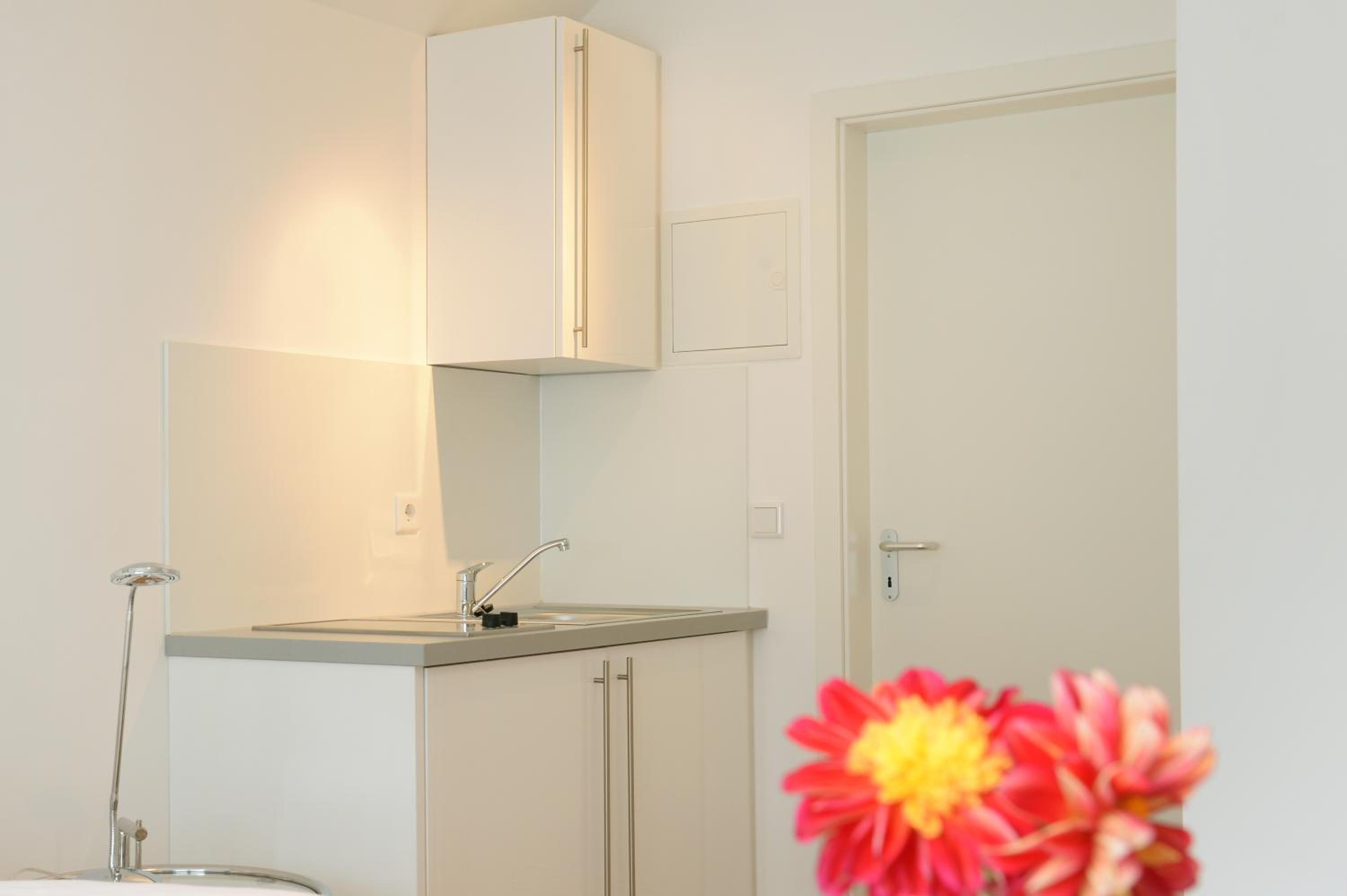 Apartment photo 2