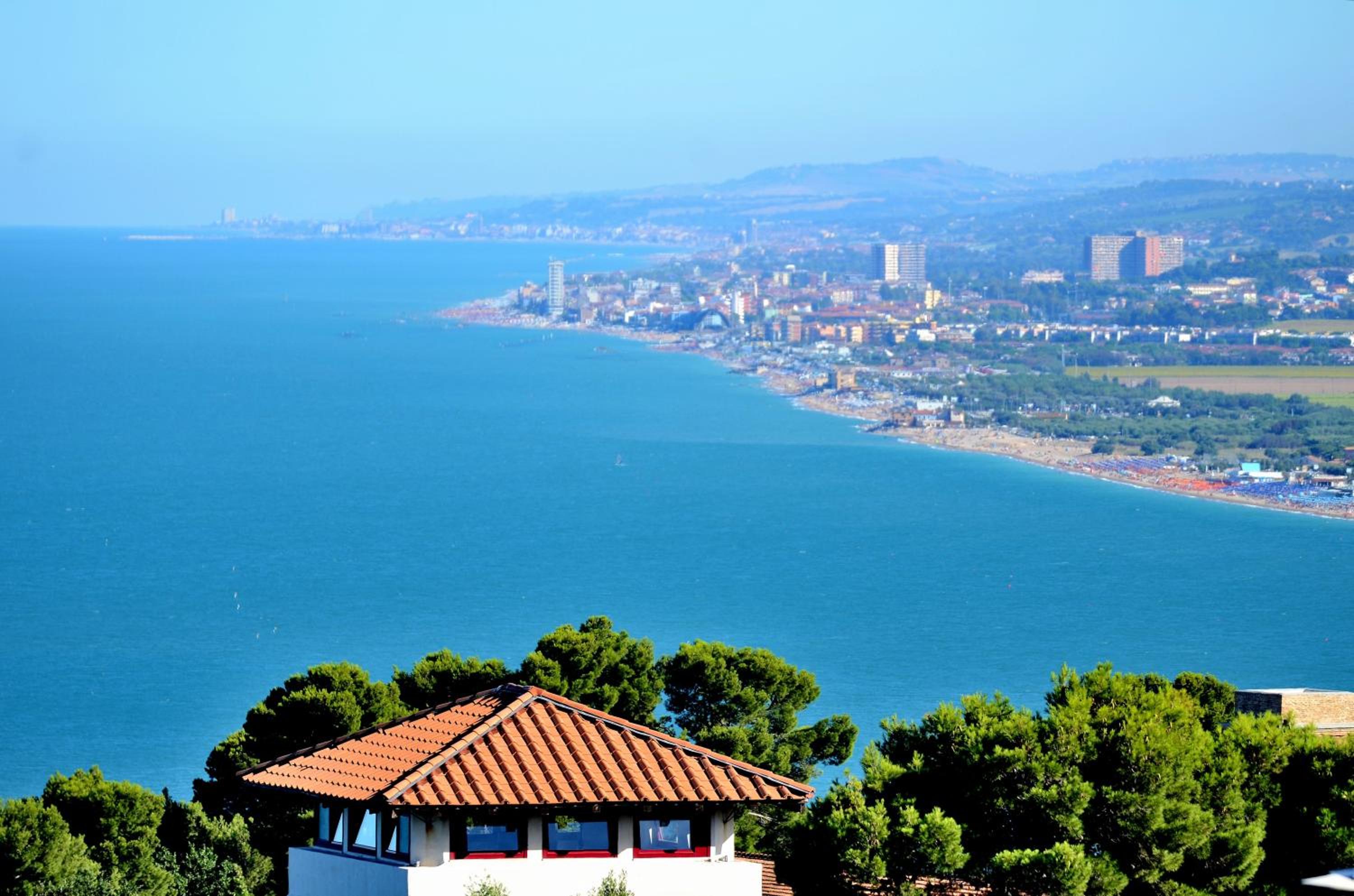 King Room with Sea View photo 2