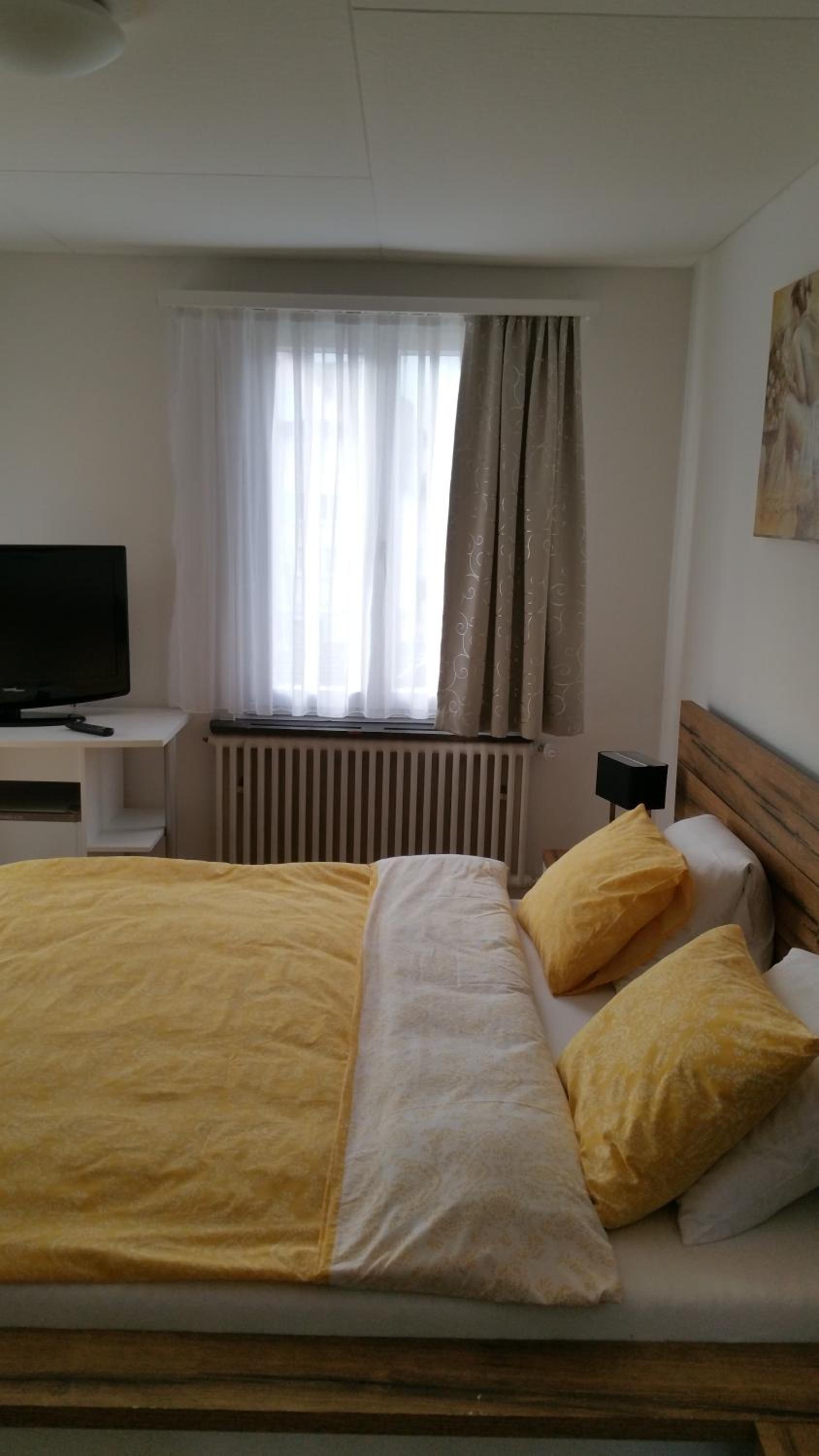 Double Room - Photo 5