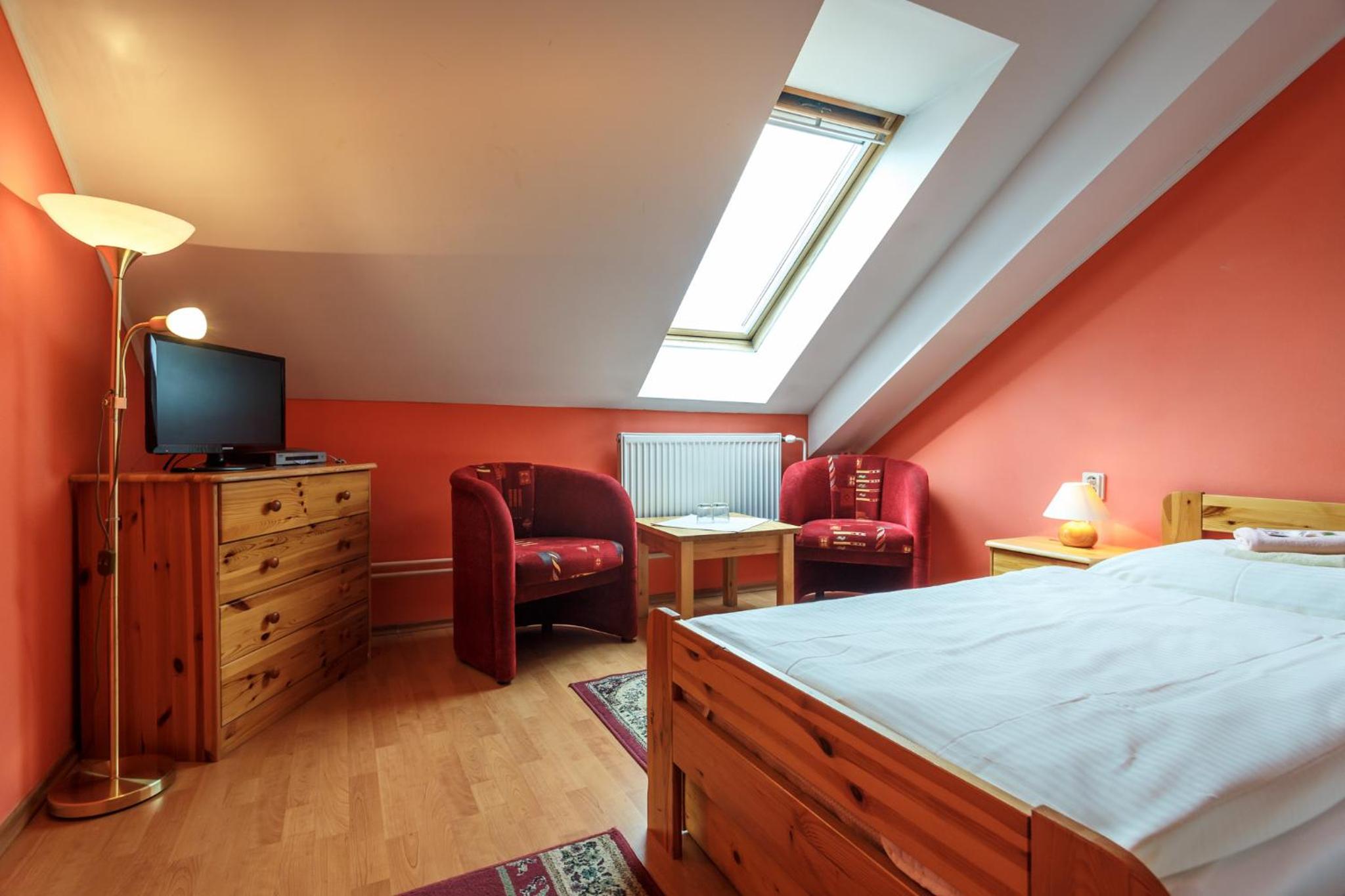 Double or Twin Room - Photo 1