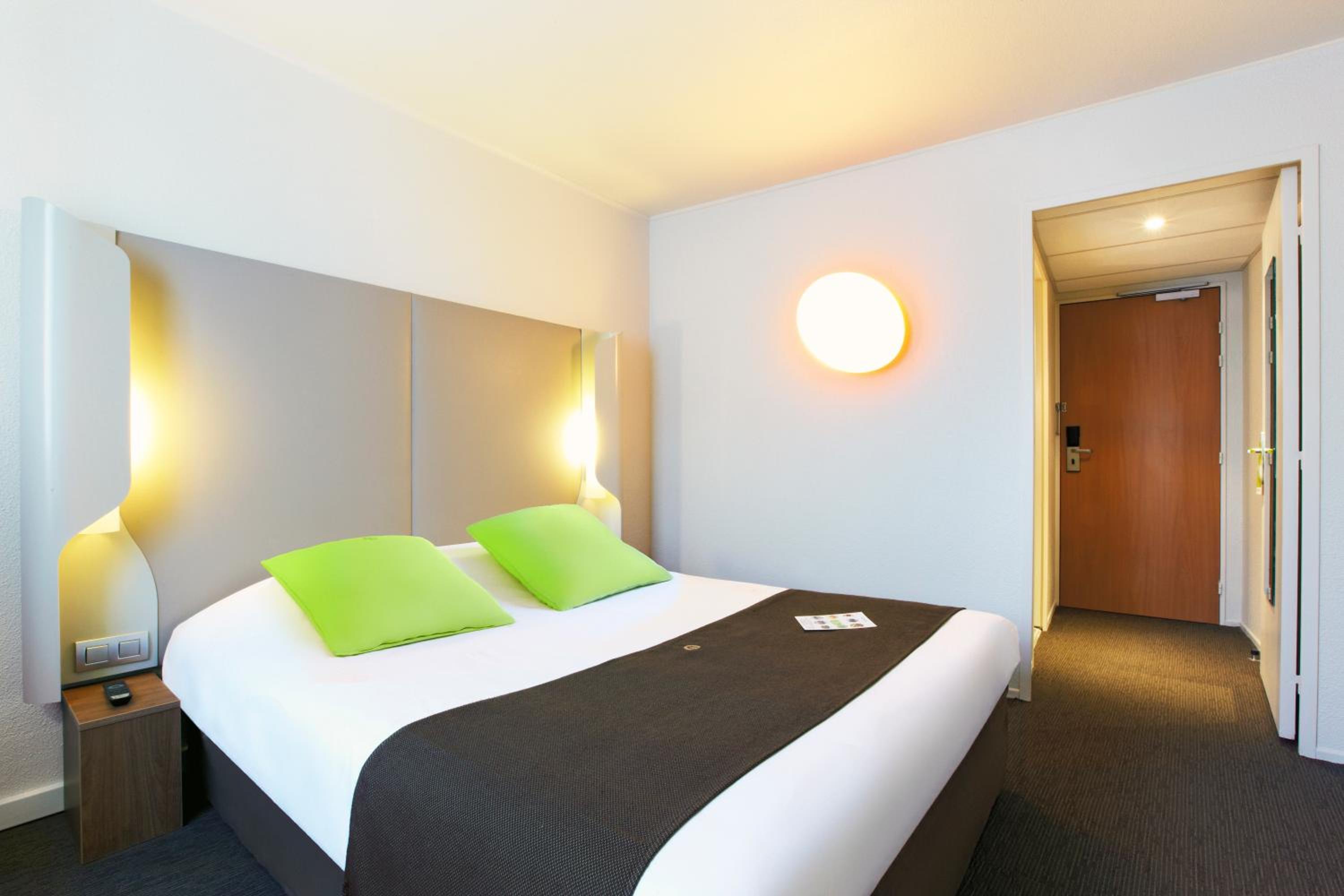 Superior King Room - Photo 2