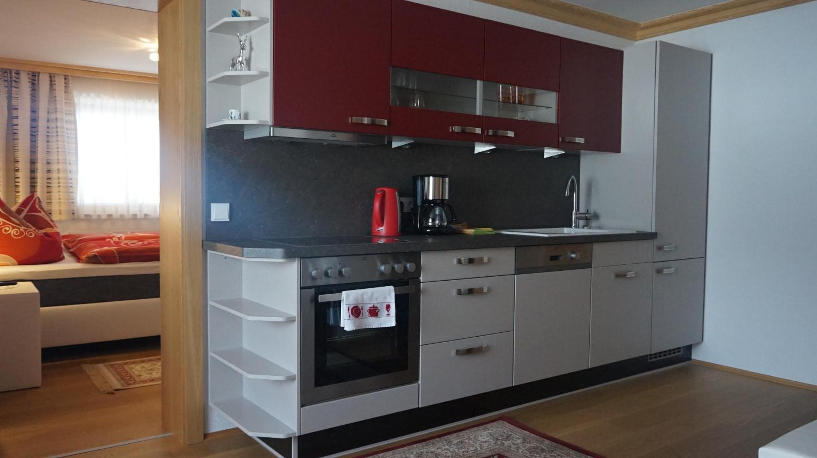 Deluxe Apartment - Photo 2