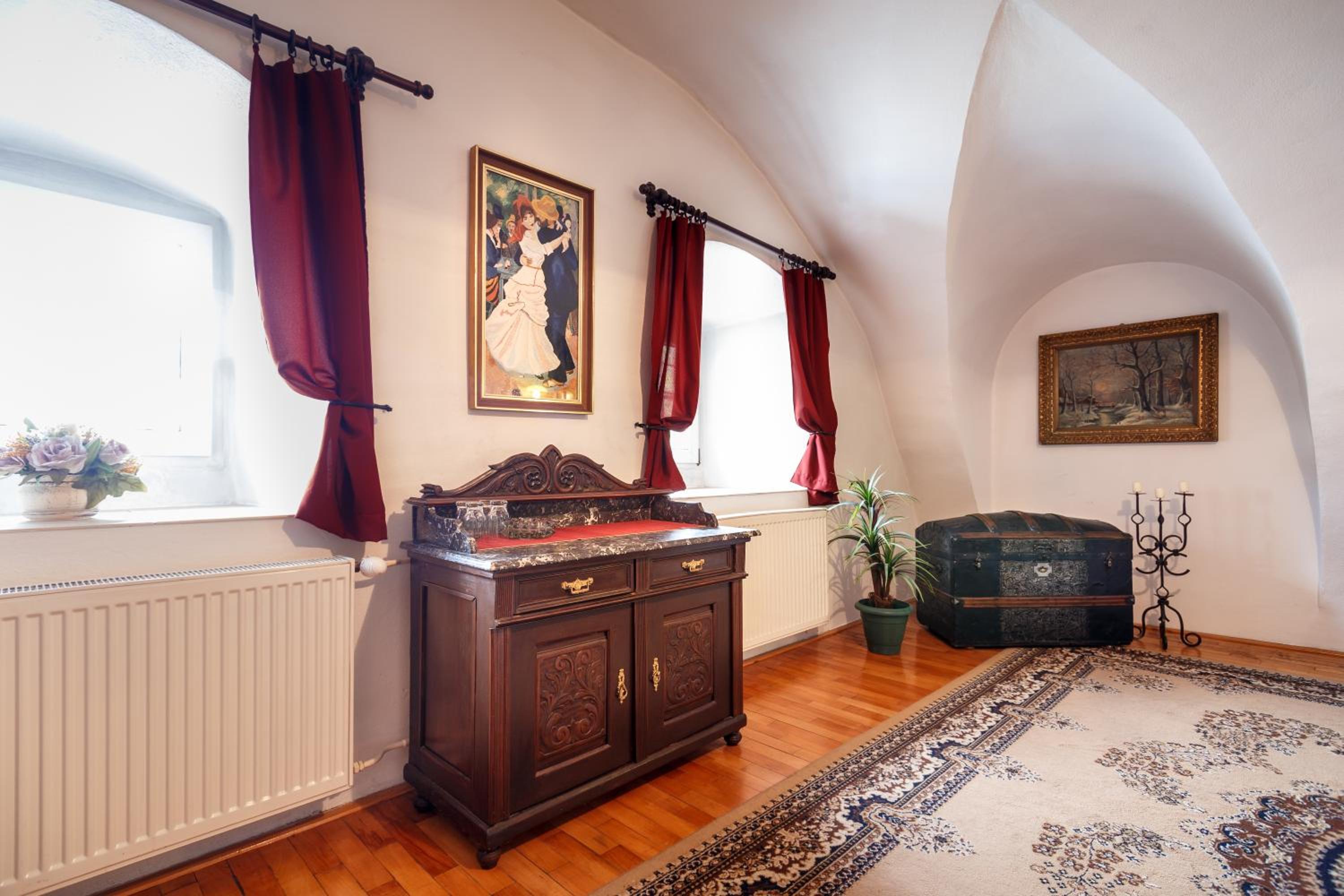 Apartment - Photo 3