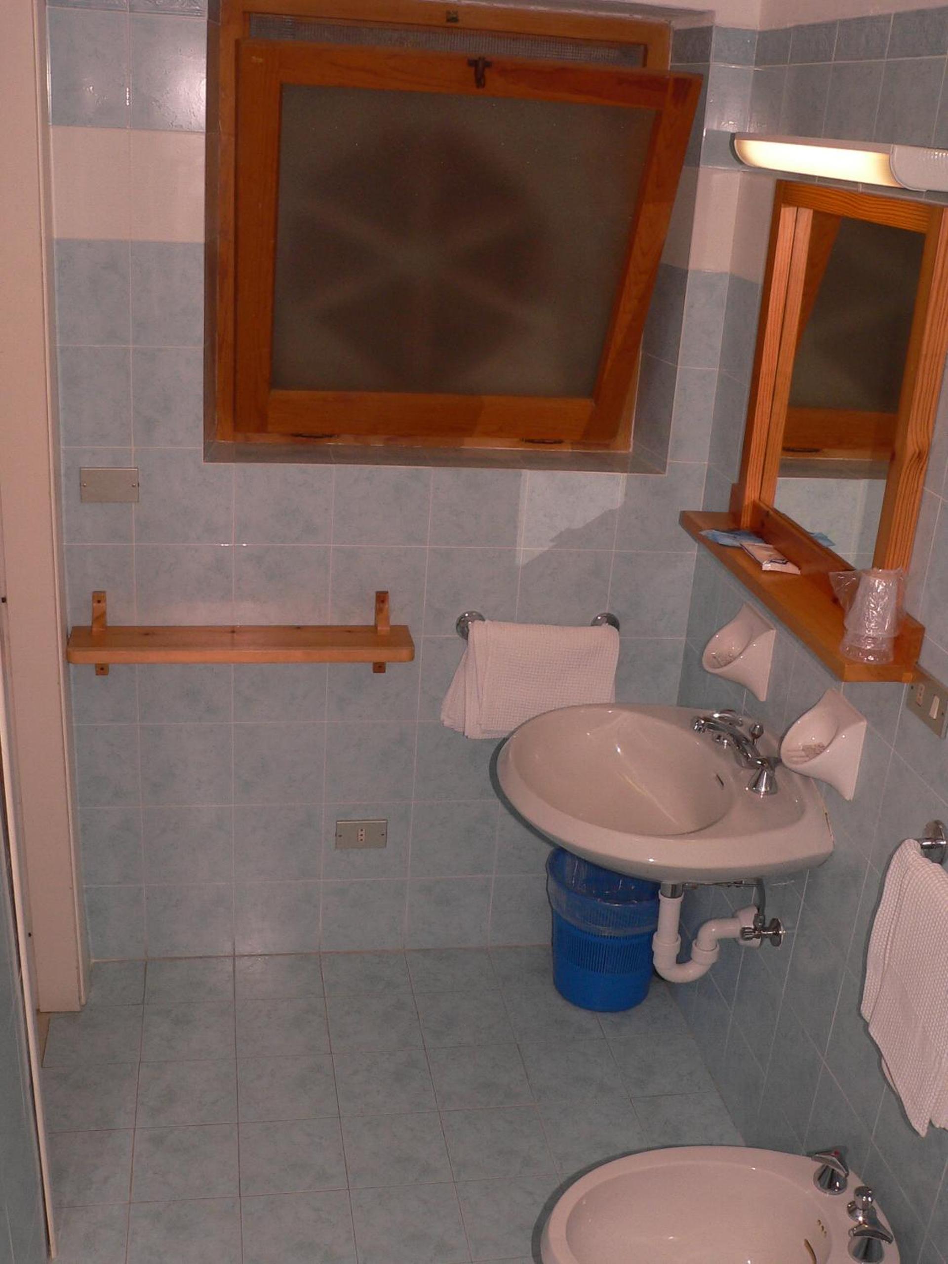 Triple Room with Sea View - Photo 15