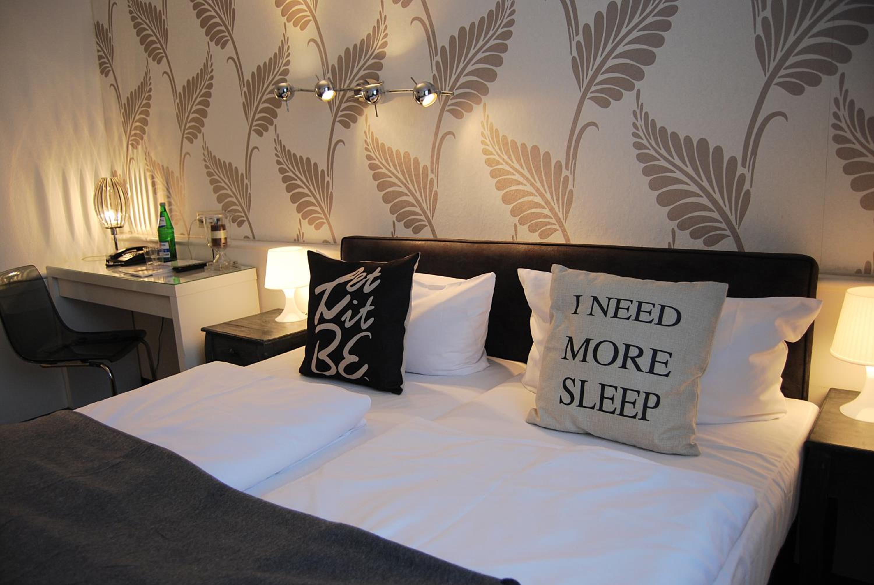 Double Room - Photo 2