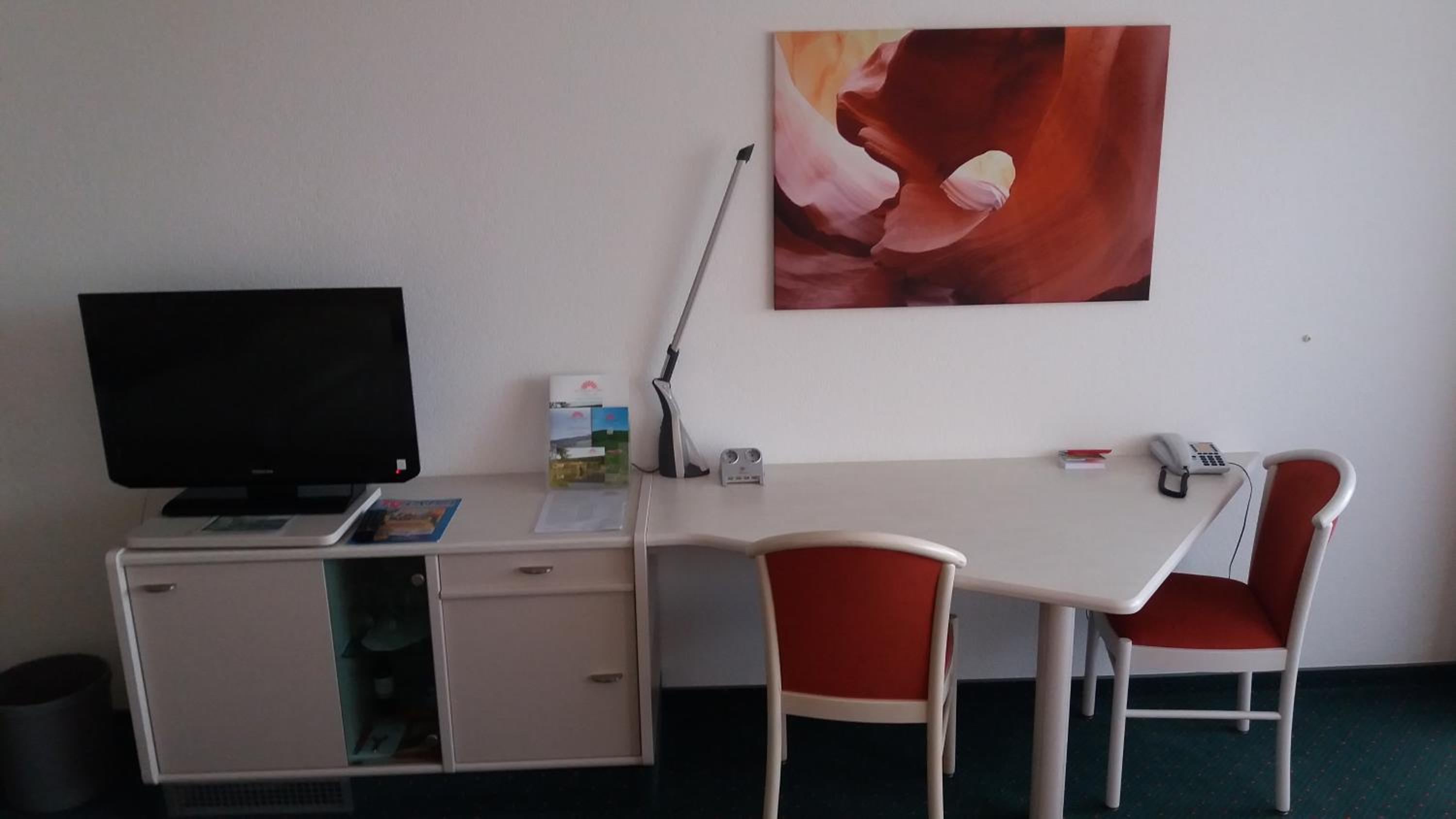 Double Room - Photo 13