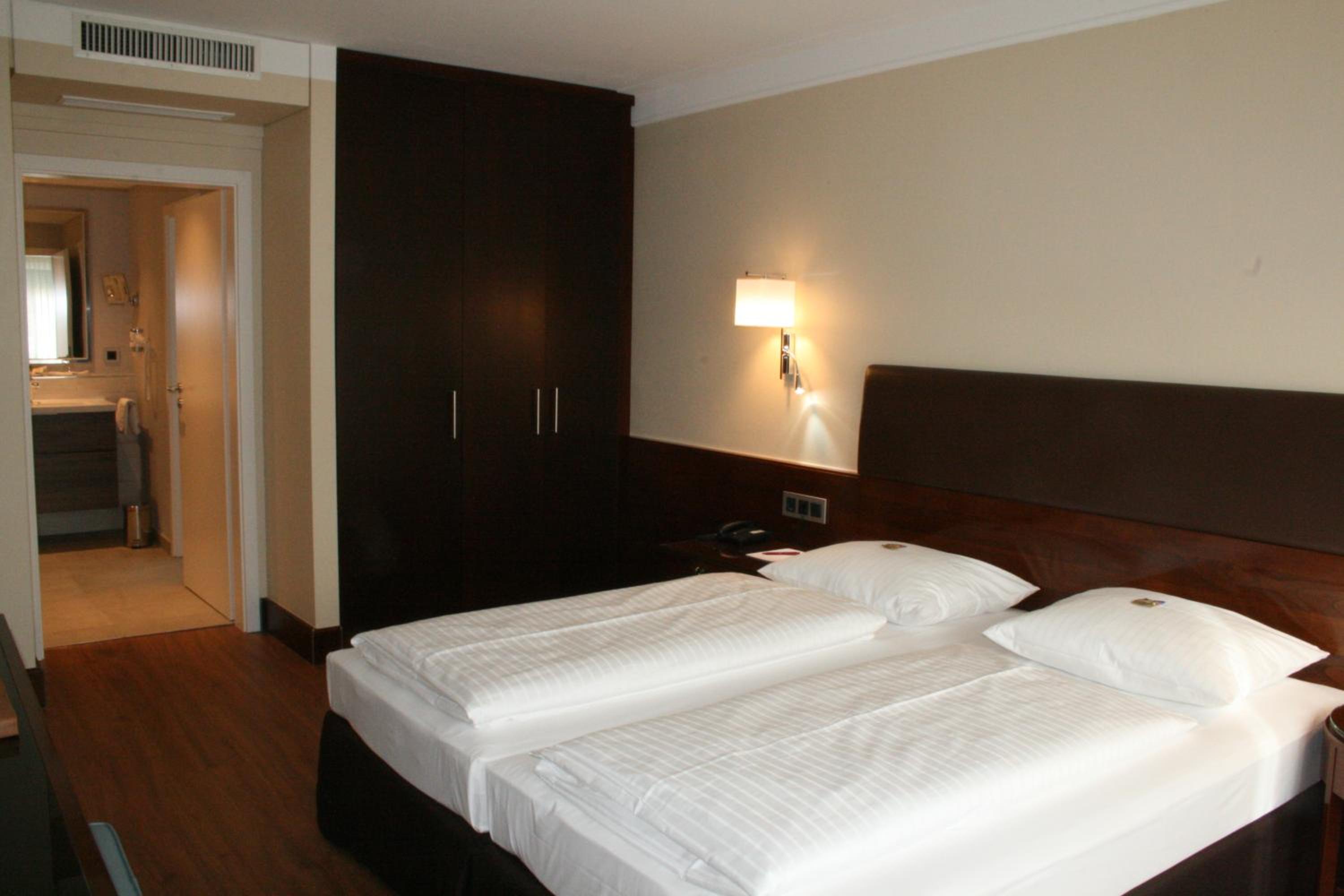 Deluxe Quadruple Room - Photo 4