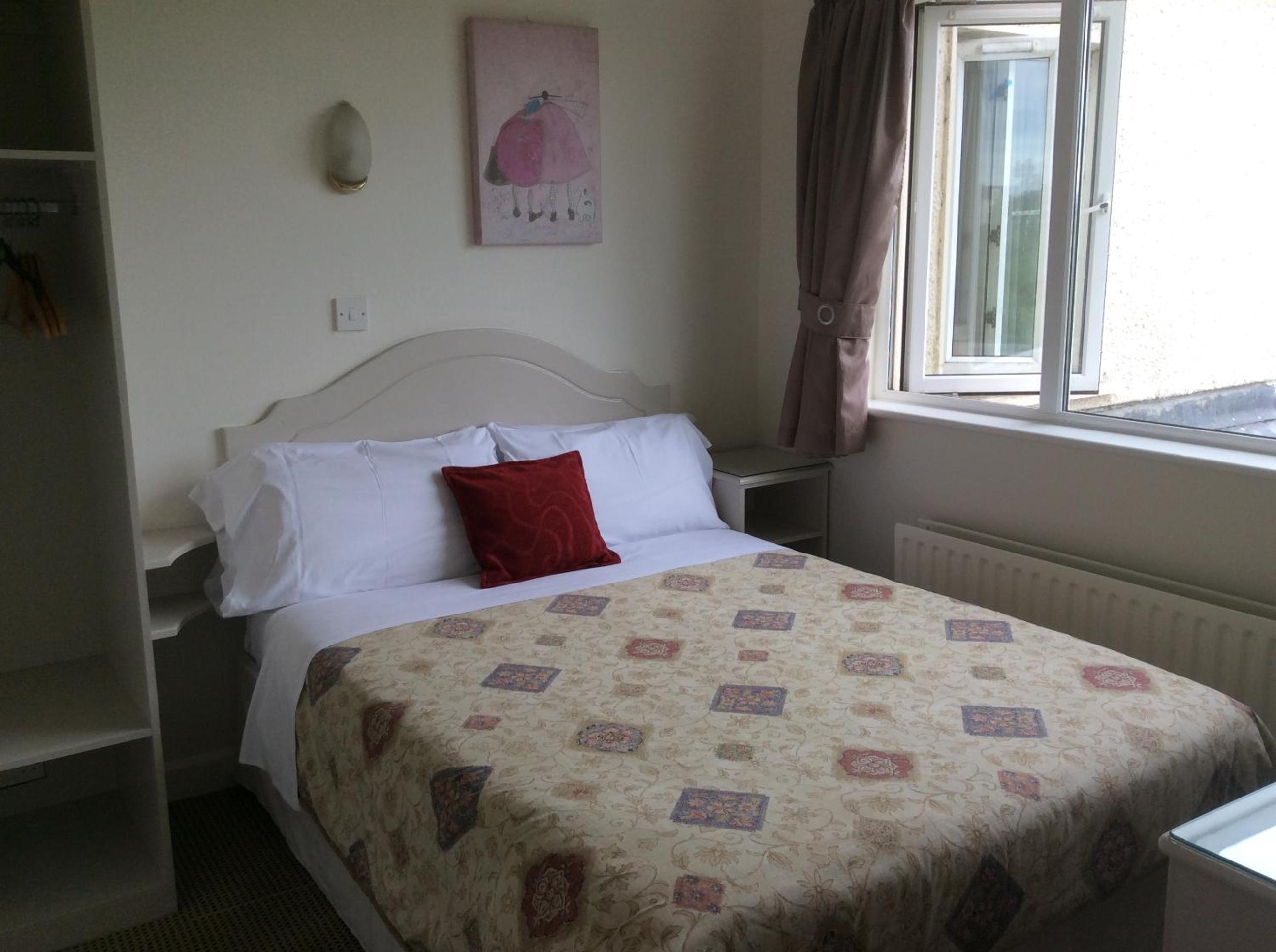 Standard Double Room - Photo 4