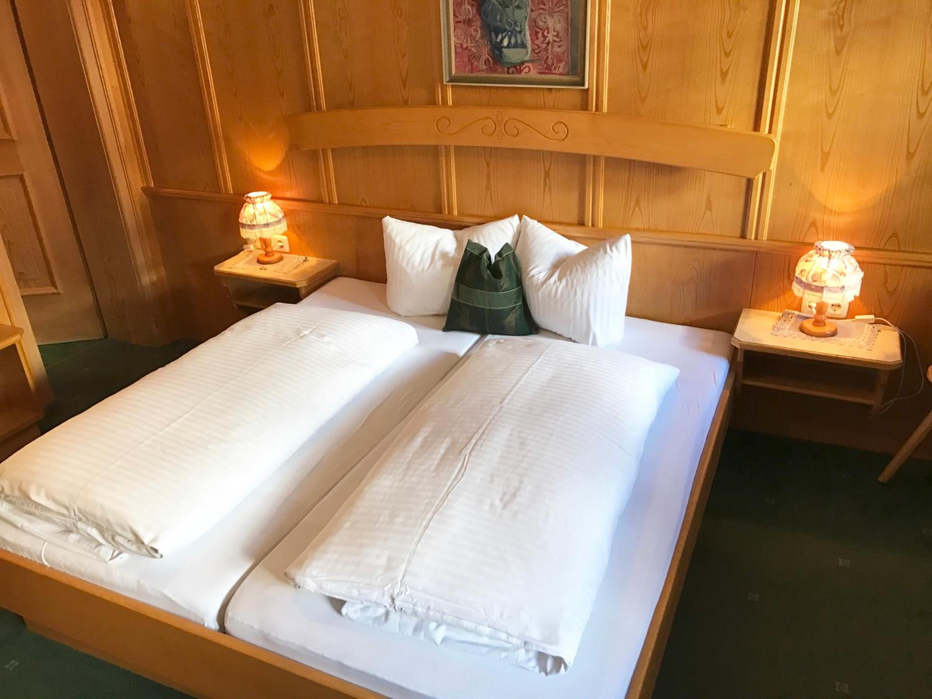 Double Room - Photo 11