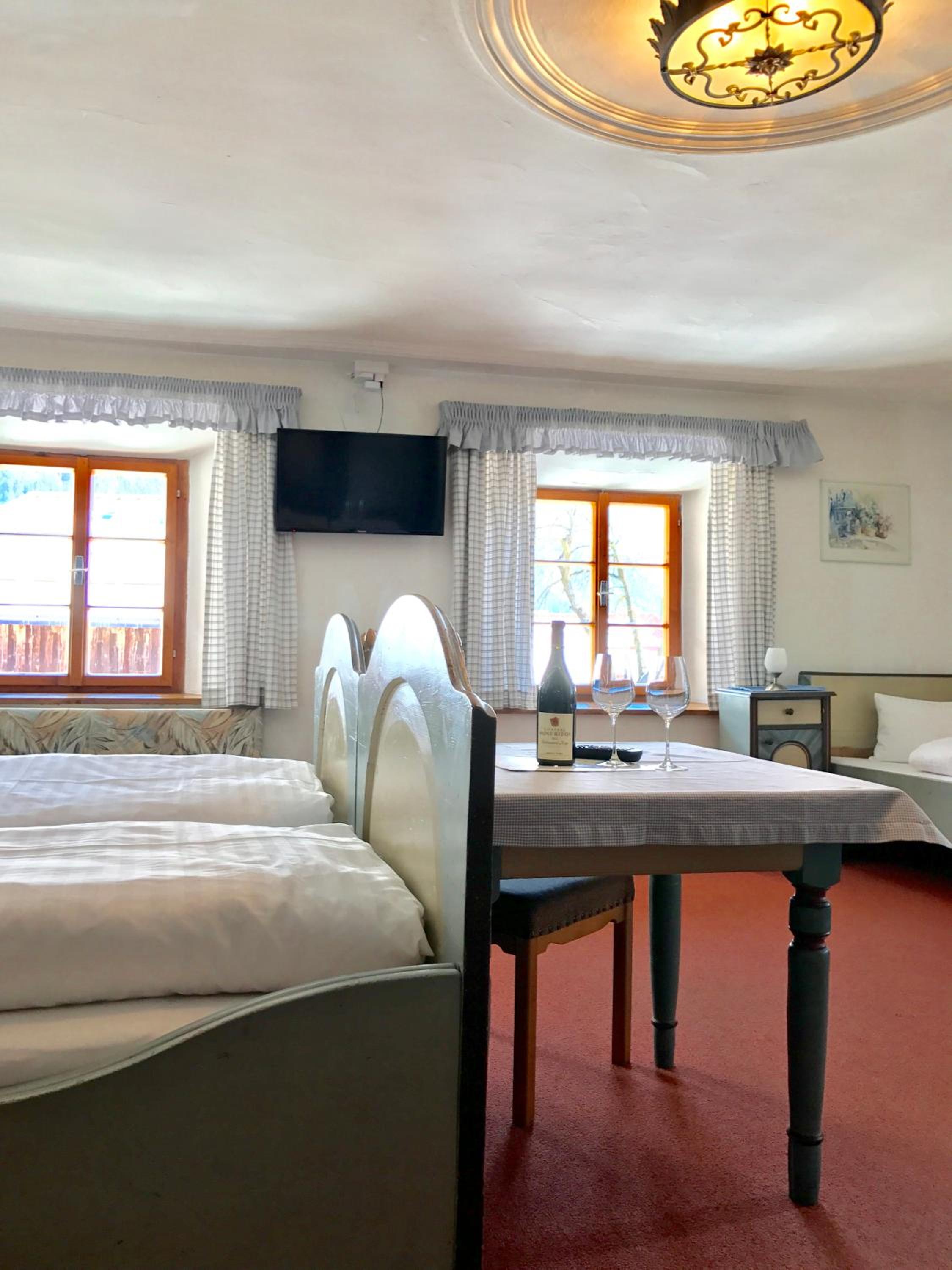 Double Room - Photo 3