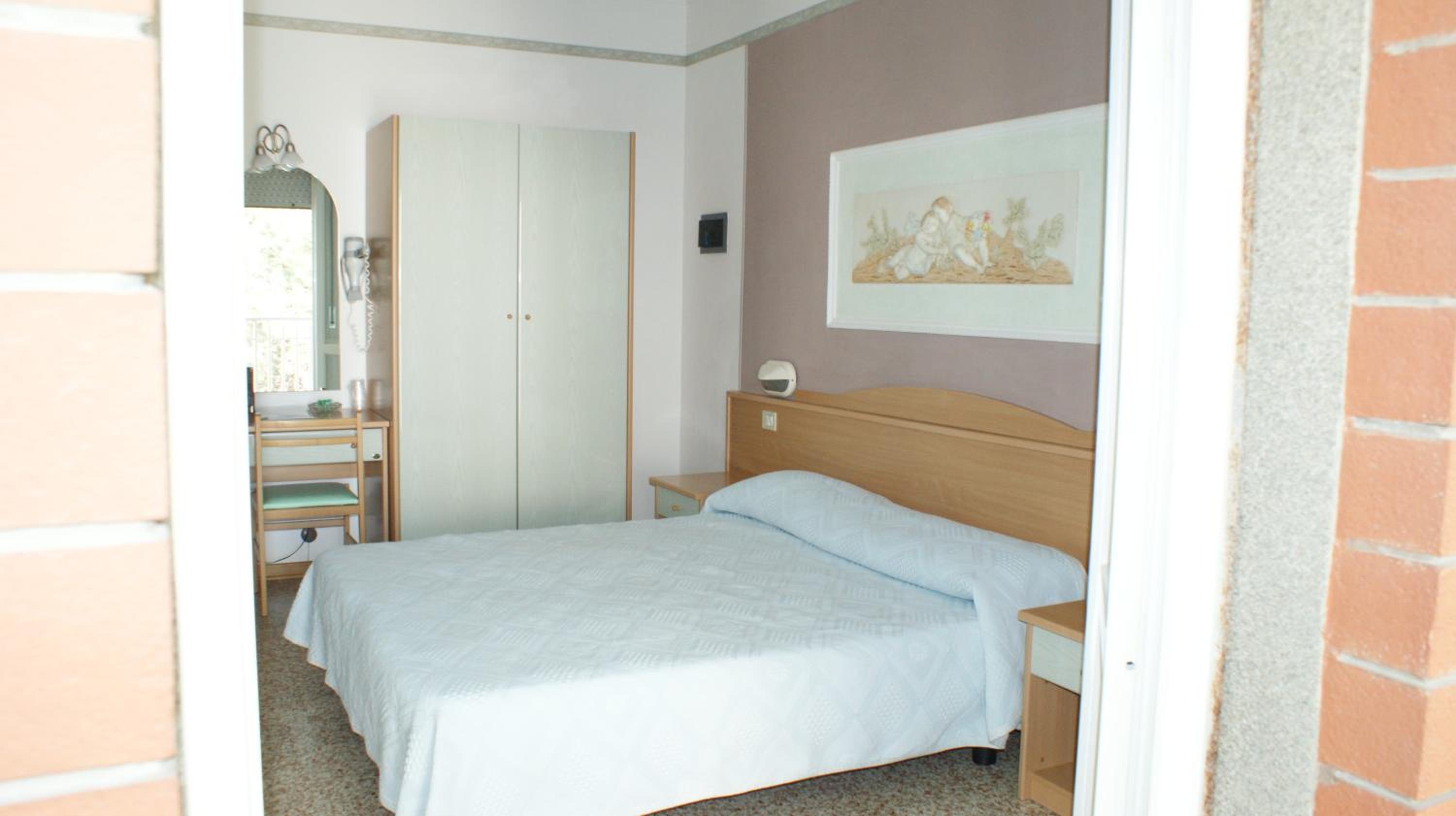 Double or Twin Room photo 2