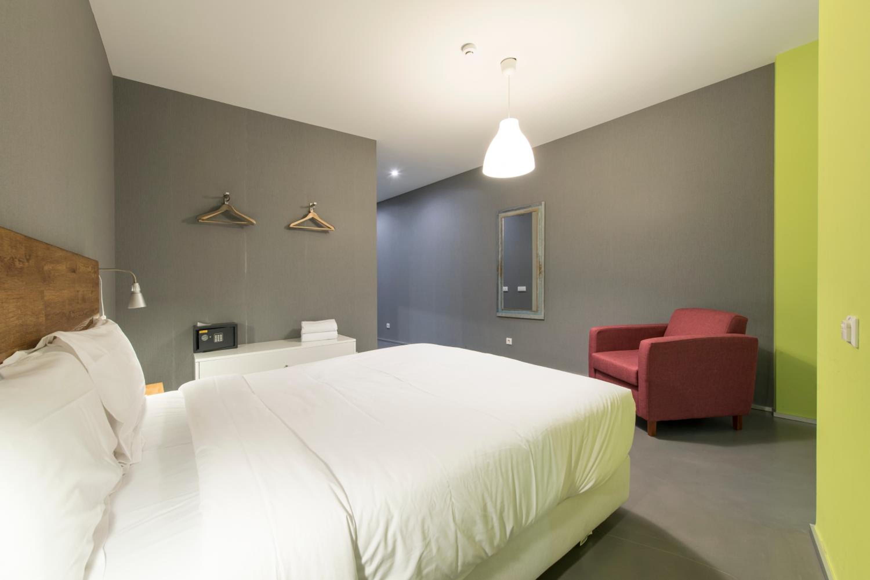 Superior Double or Twin Room - Photo 9