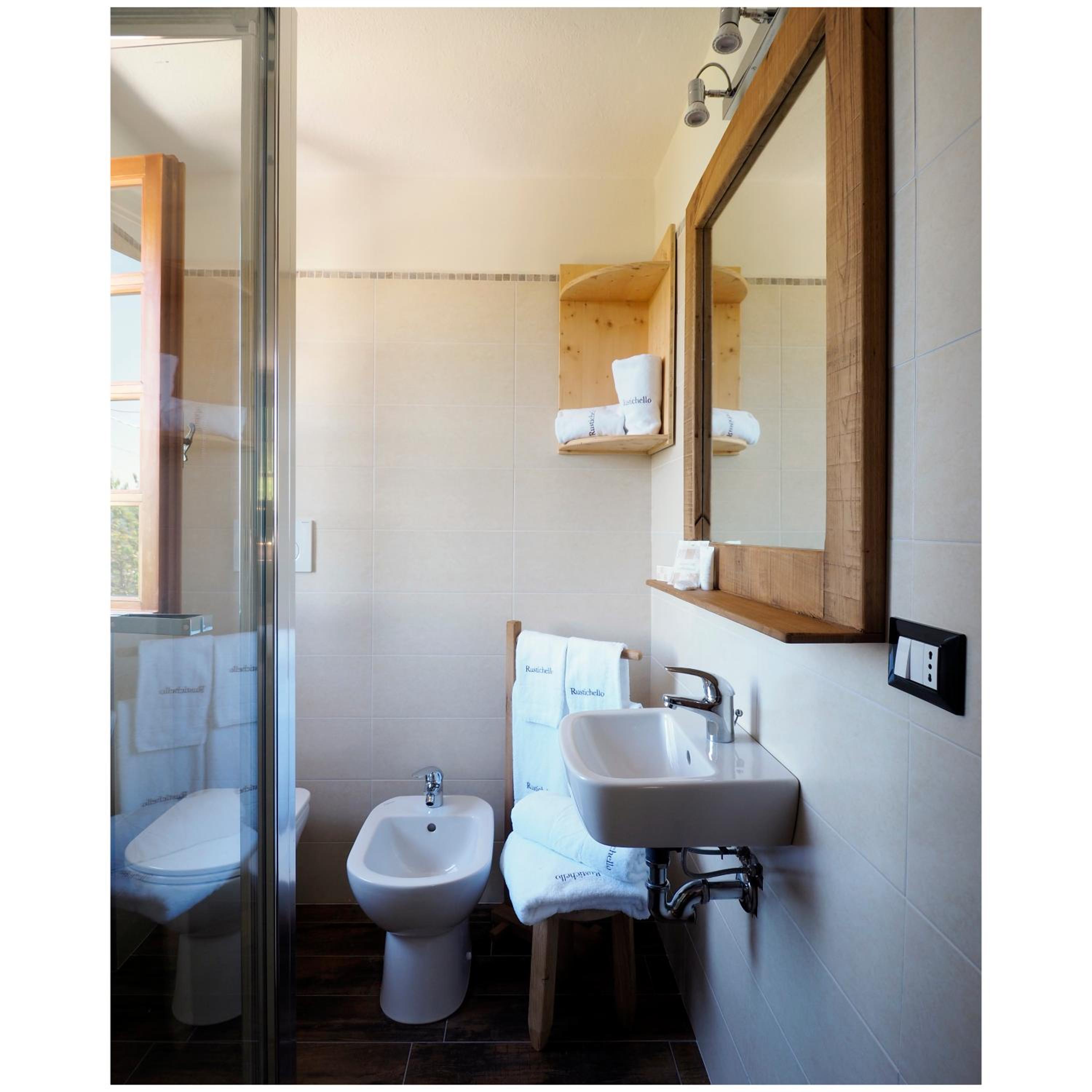 Standard Quadruple Room - Photo 14