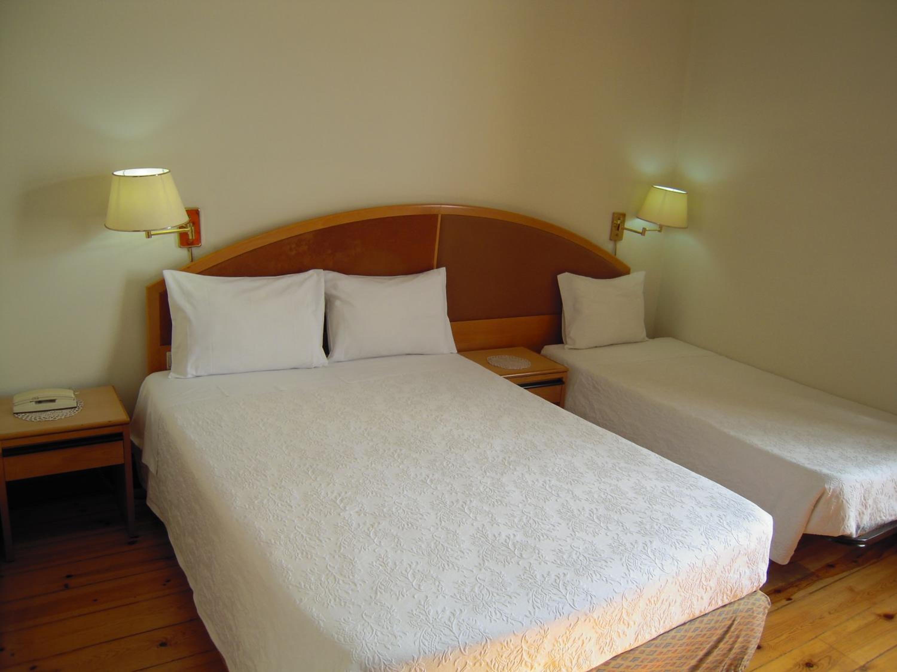 Double Room with Individual Extra Bed - Photo 4