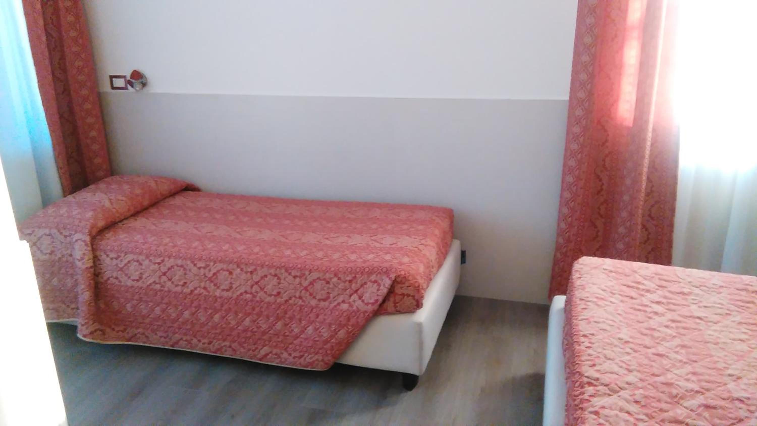Triple Room - Photo 6