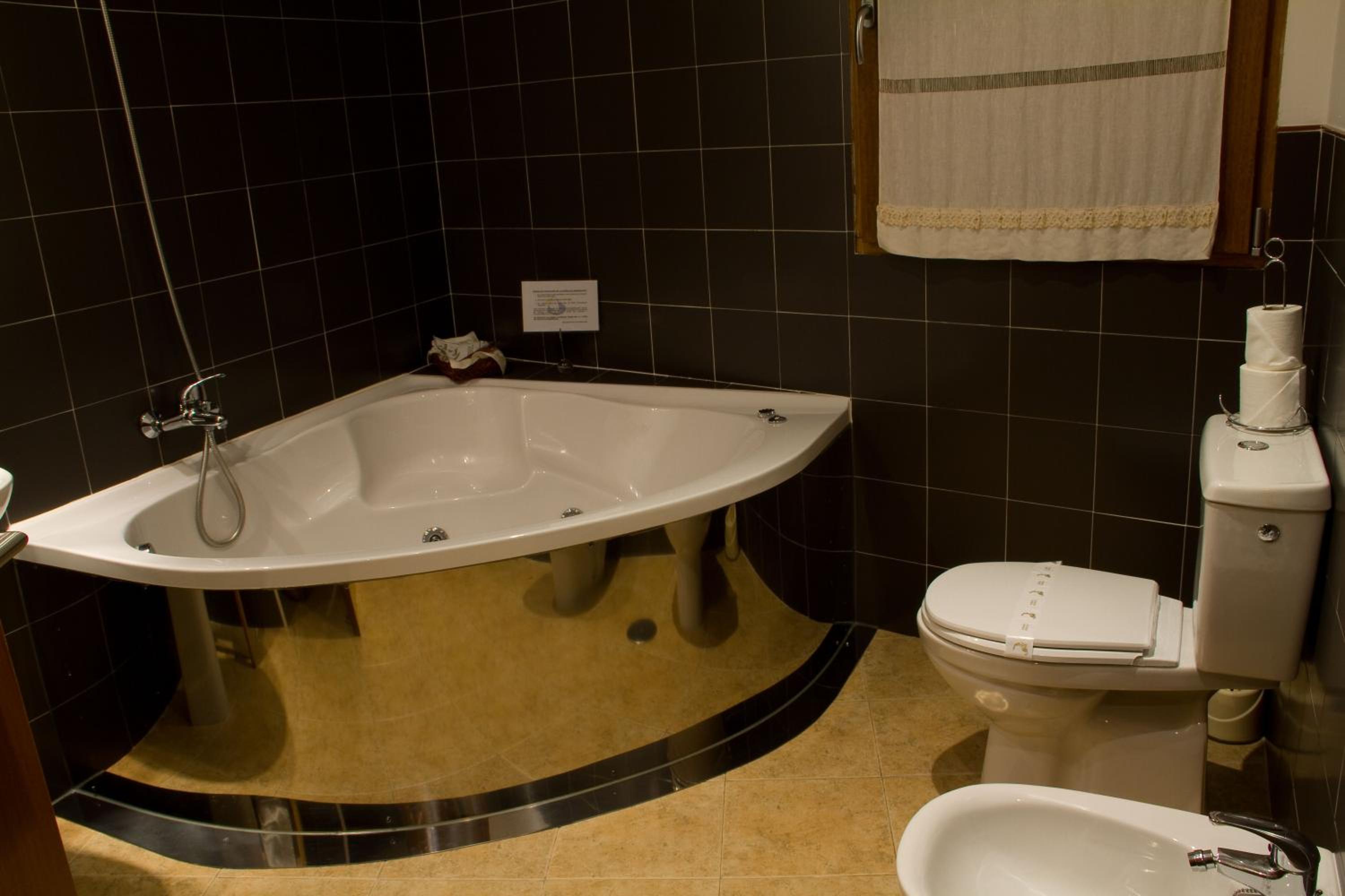 Double Room with Whirlpool photo 3