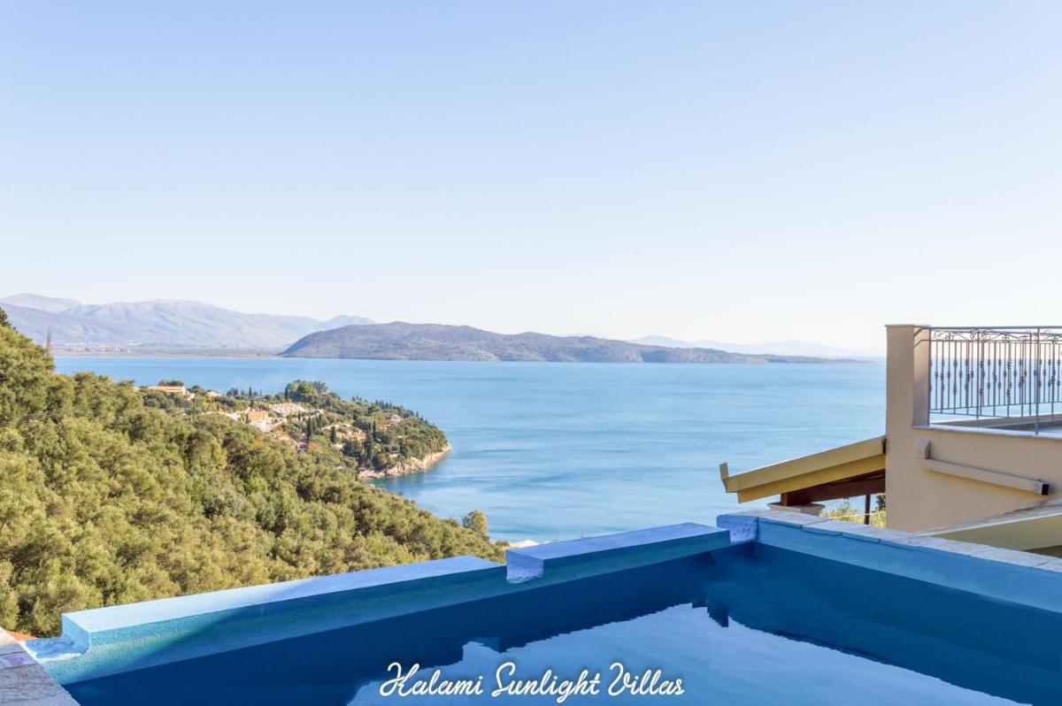 Villa with Sea View photo 3