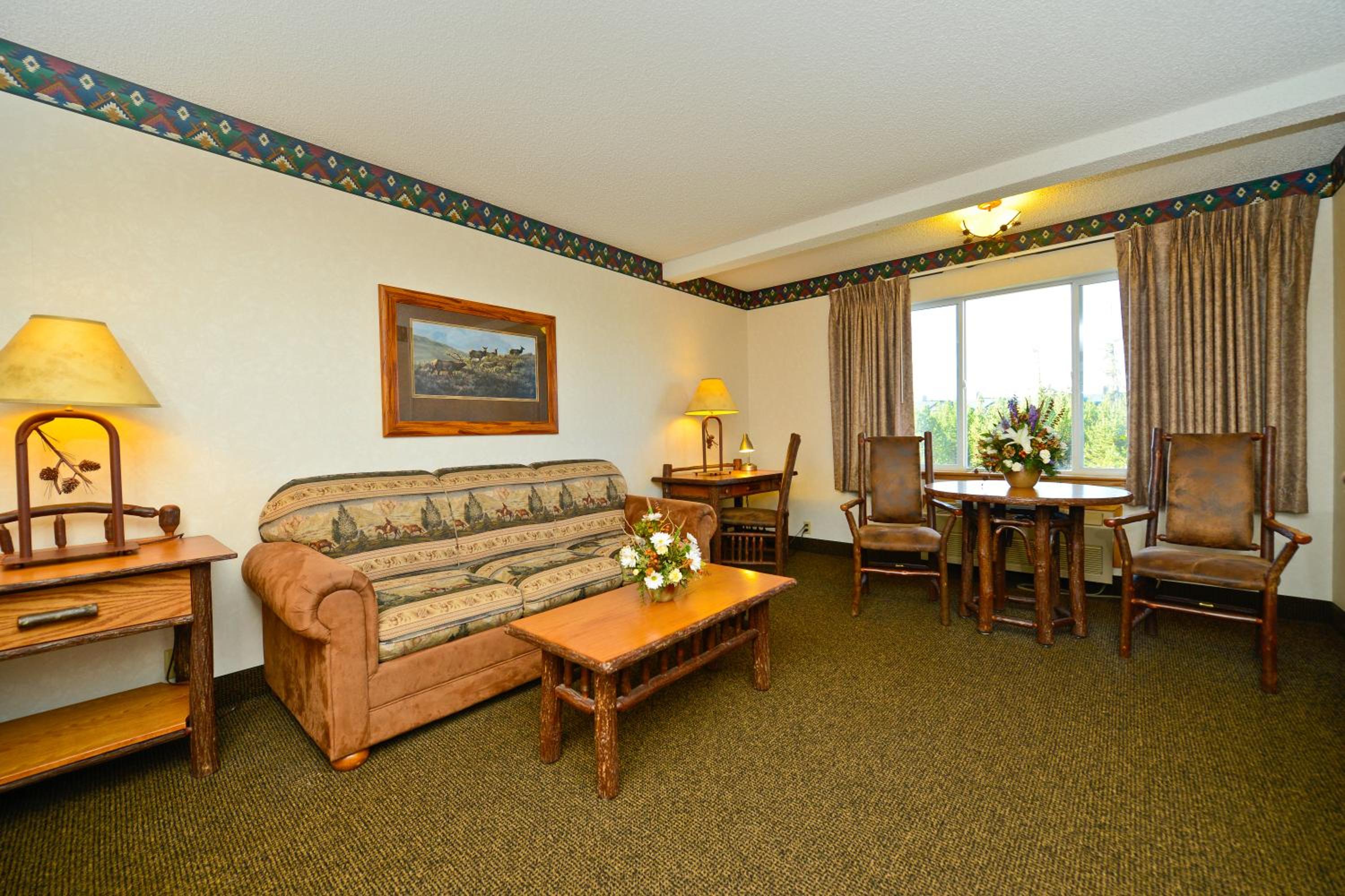 Suite with Spa Bath photo 2