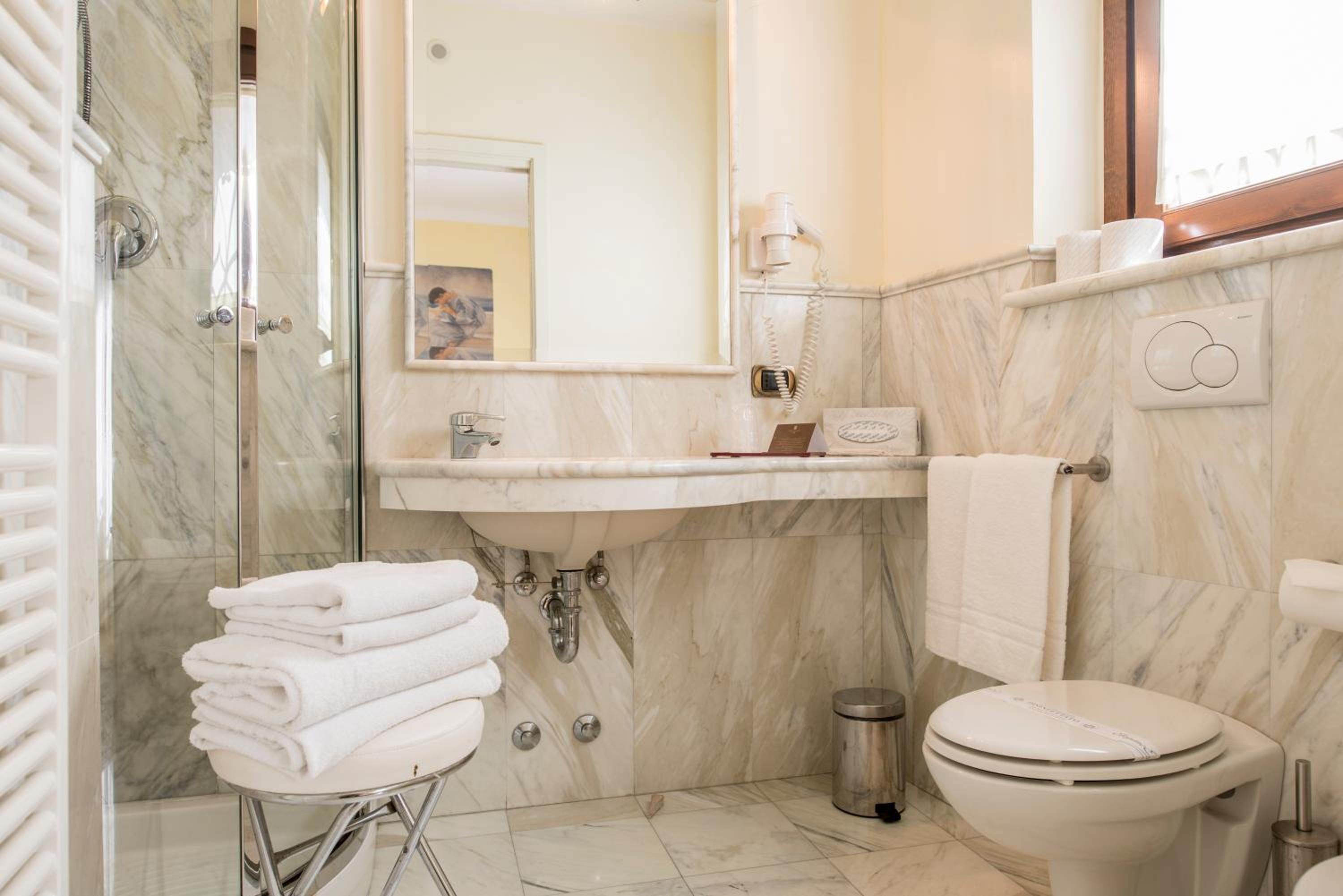 Superior Double/Twin Room - Photo 8