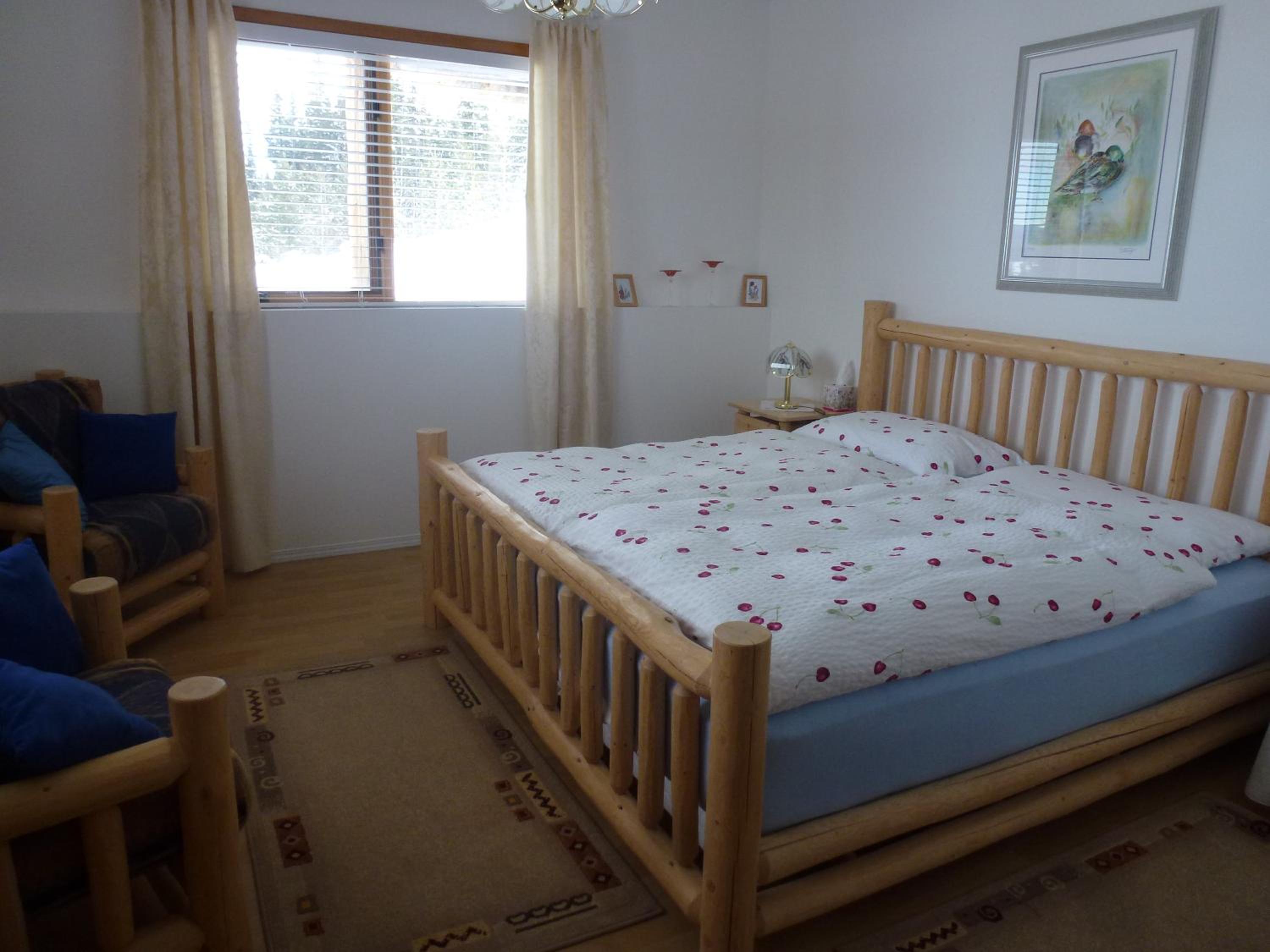 Deluxe King Suite photo 2