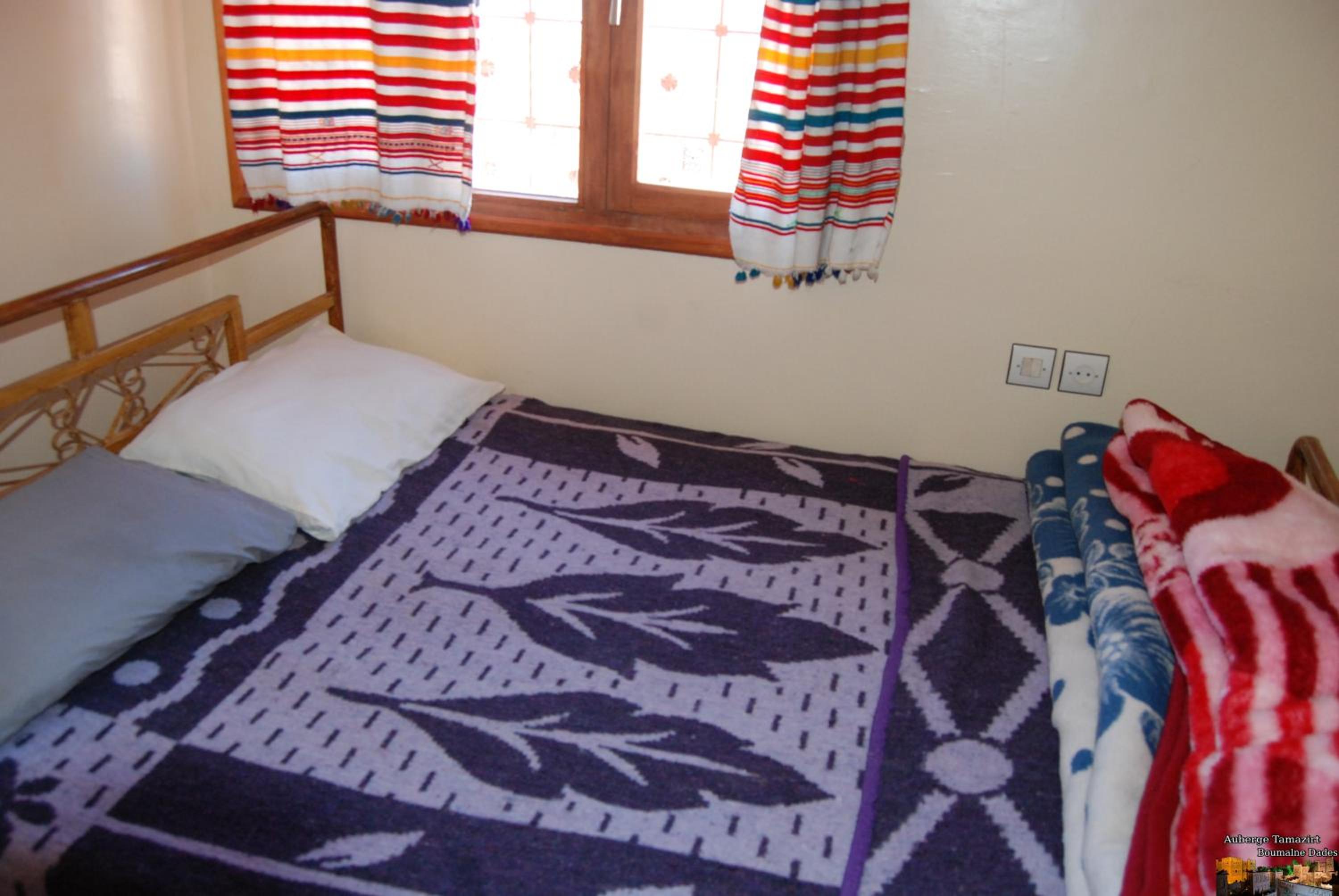 Family Room with Private Bathroom - Photo 11