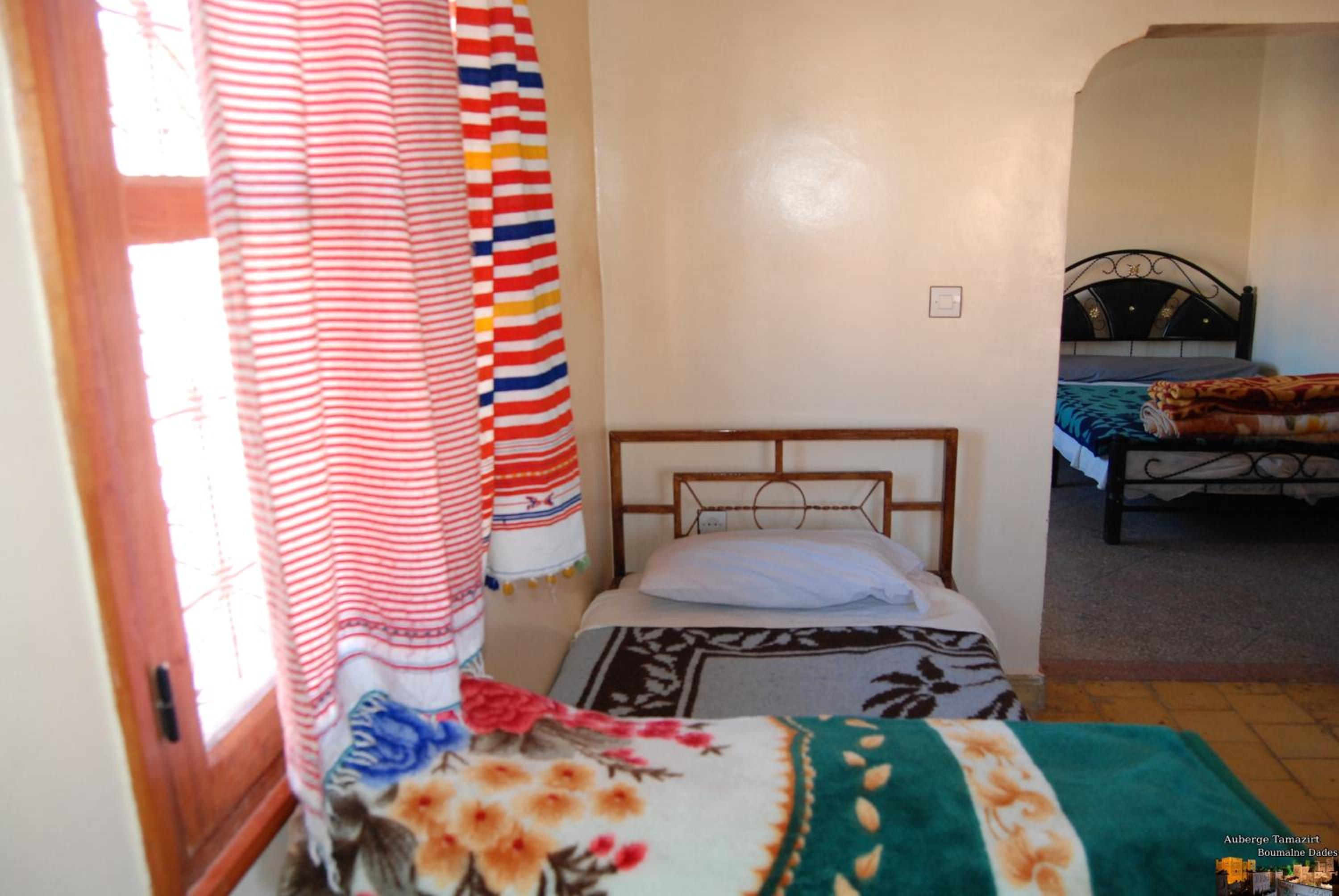 Family Room with Private Bathroom - Photo 9