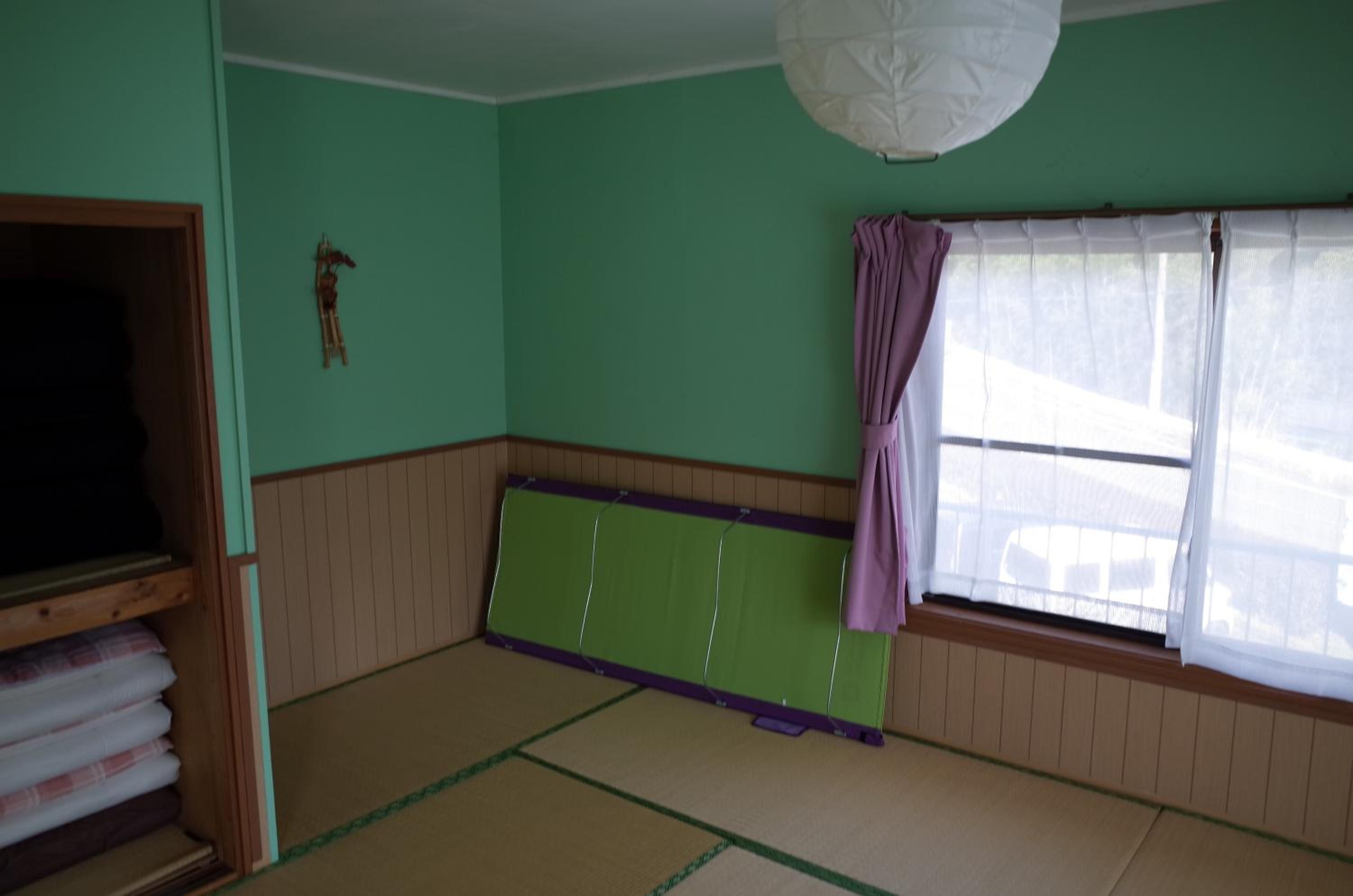 Standard Family Room photo 2