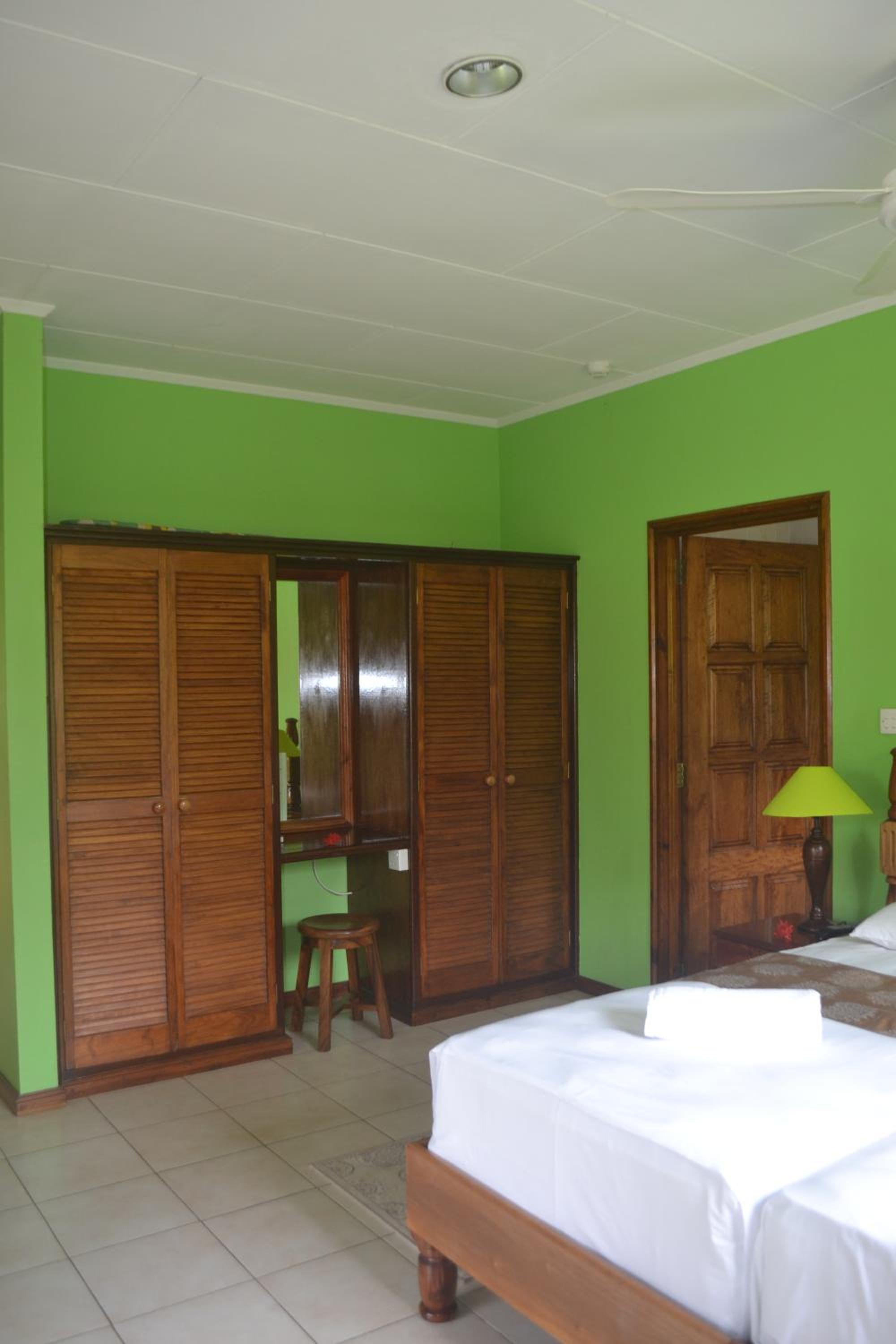 Superior Chalet photo 3