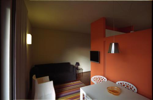 One-Bedroom Apartment (2 Adults) - Photo 30