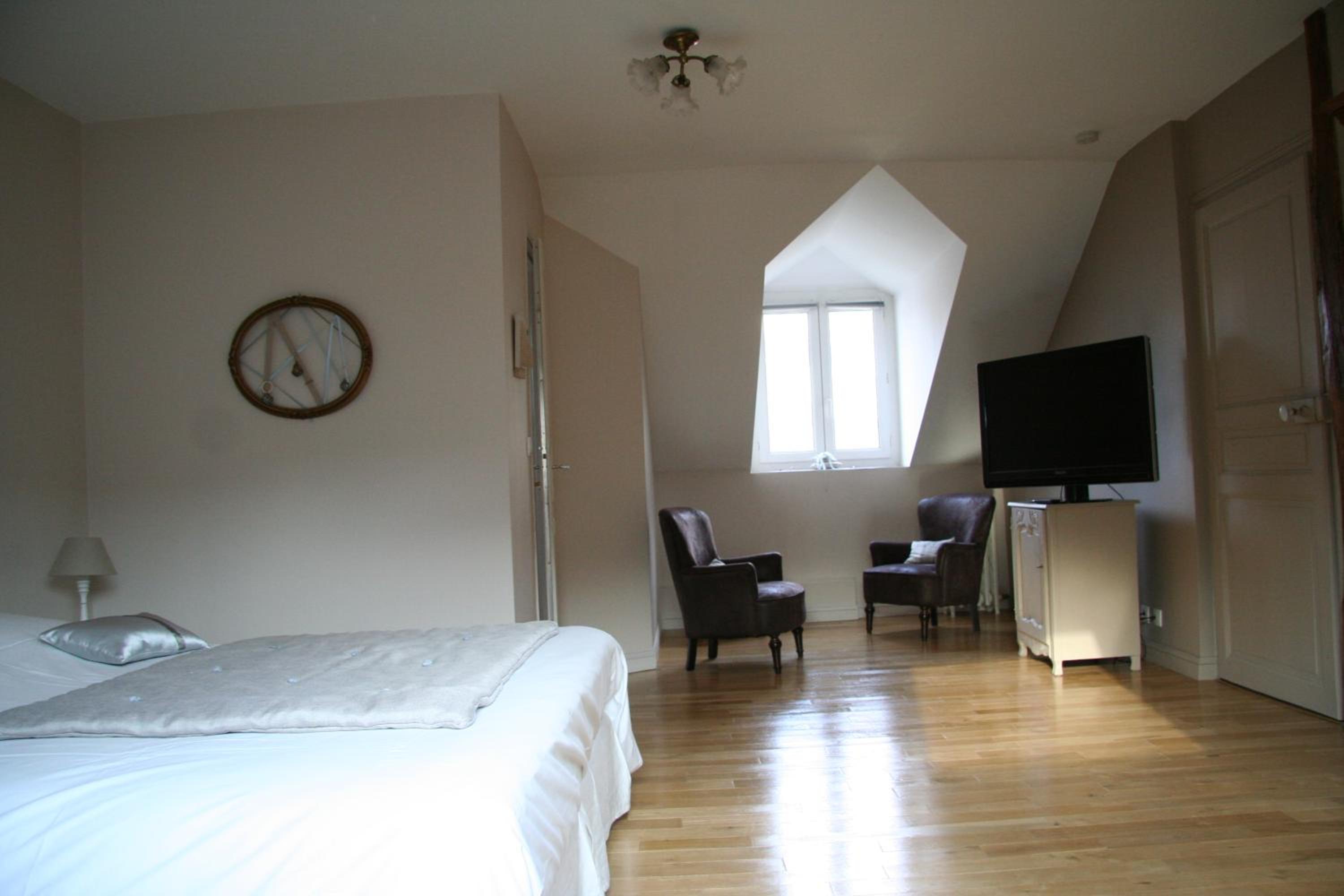 Double or Twin Room with Private Bathroom