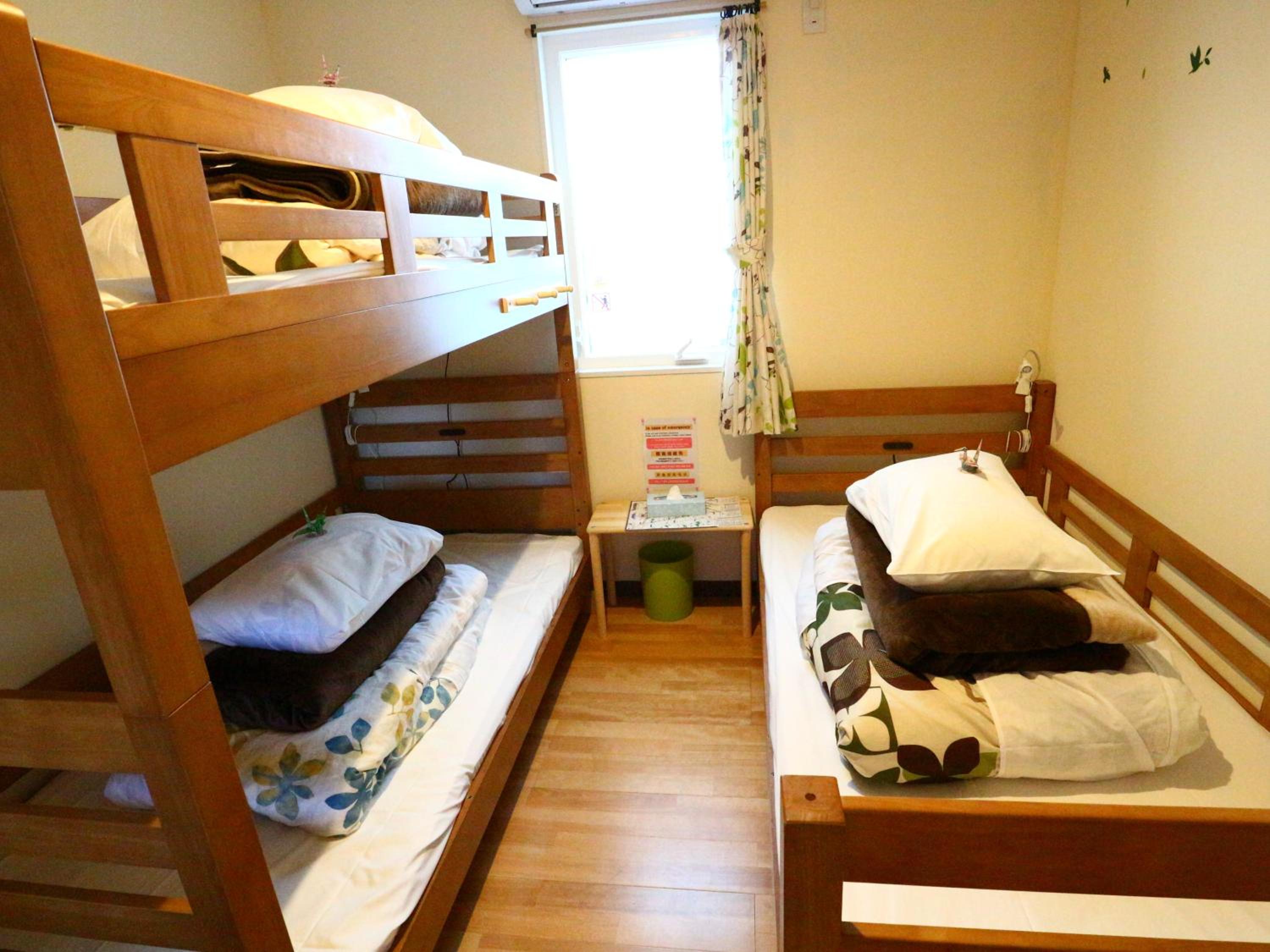 Family Room - Photo 6