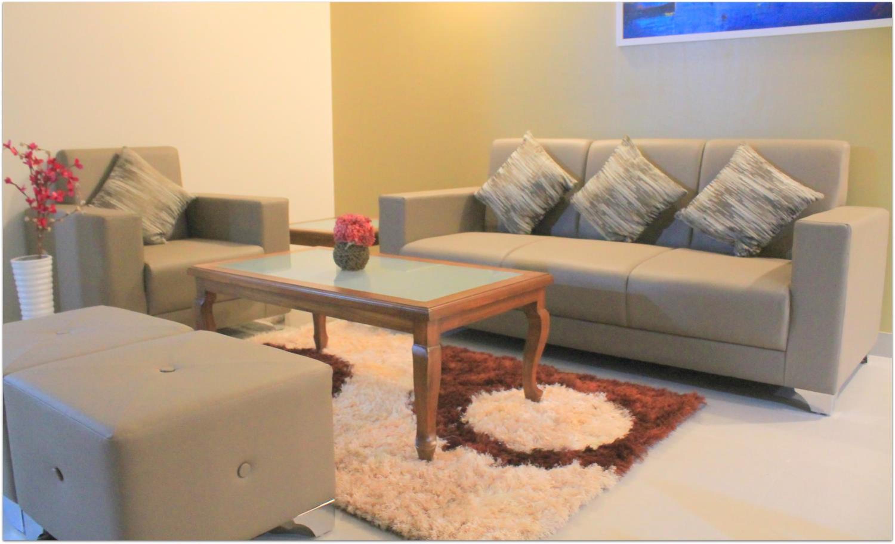 Deluxe Two-Bedroom Apartment - Photo 1