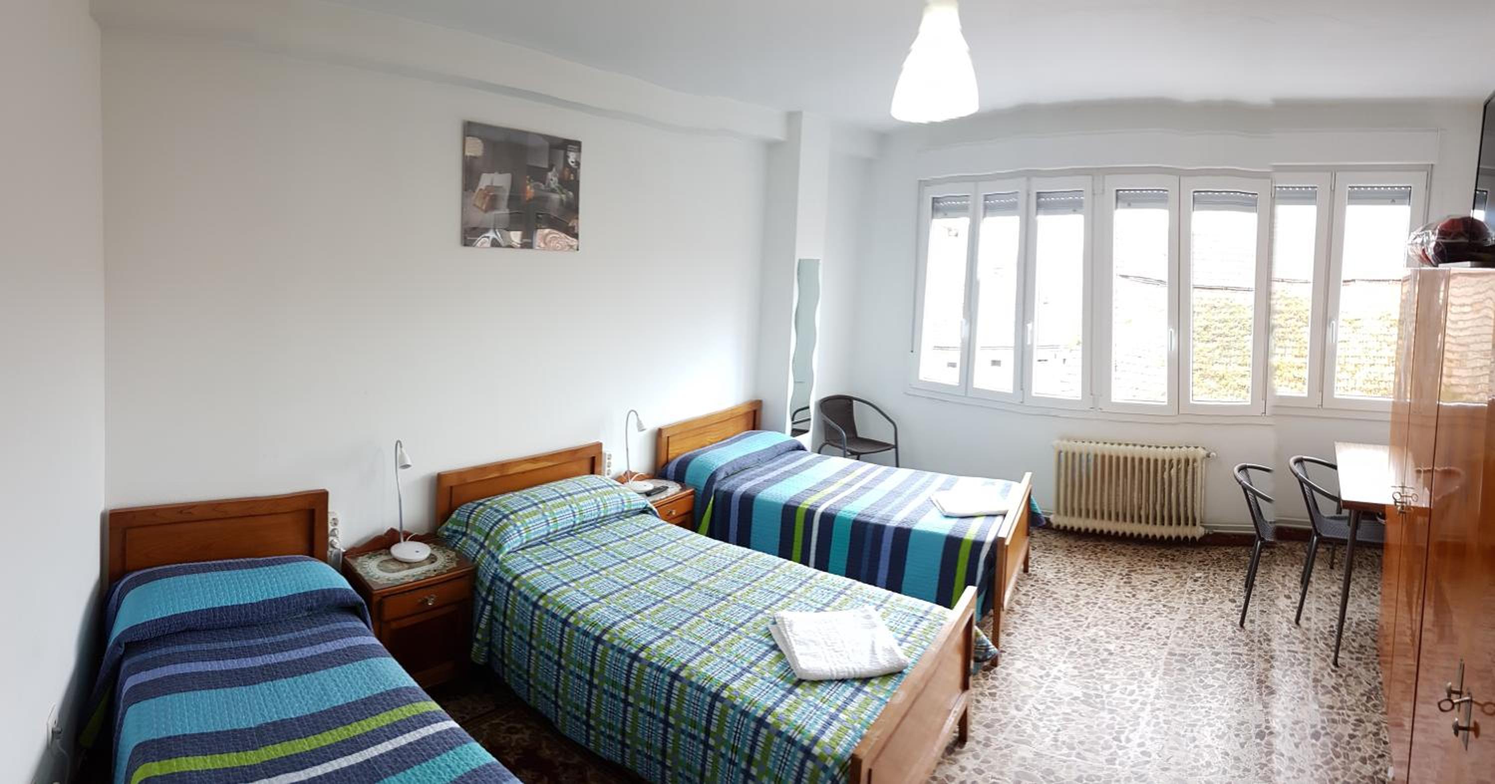 Triple Room with Shared Bathroom photo 3