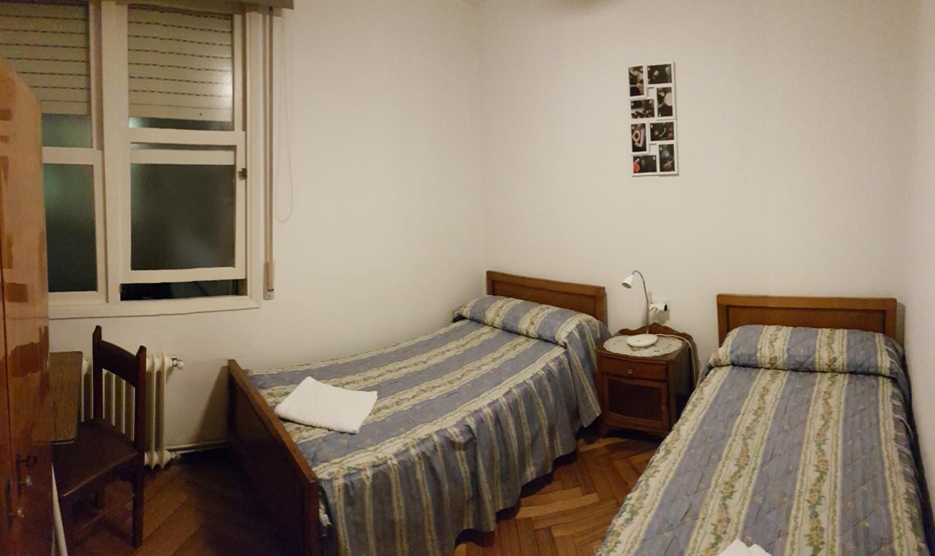 Habitación Doble Interior con Baño Compartido